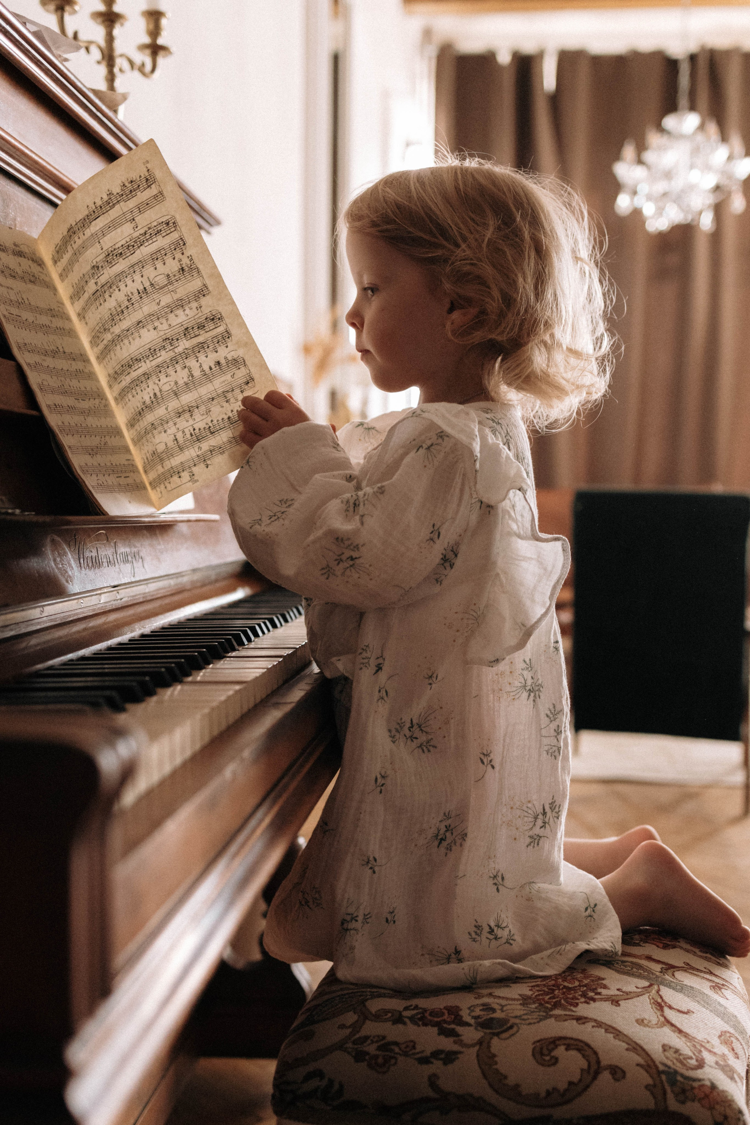 Студийная съемка большой семьи. Семейный и детский фотограф в Москве Маргарита Сереброва