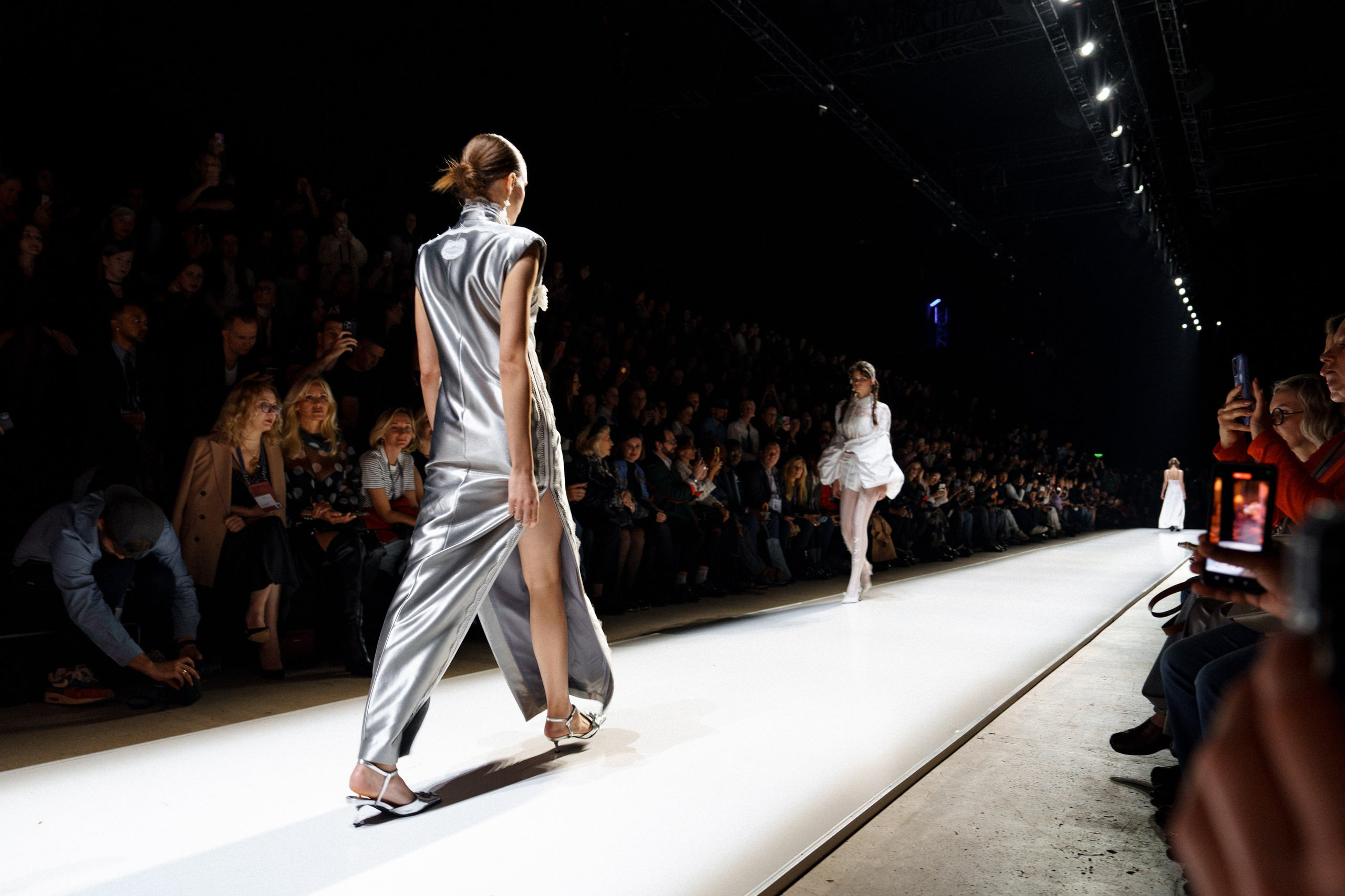 Moscow Fashion Week 2024 осень. Фотограф Николай Прокофьев модельные тесты в Москве