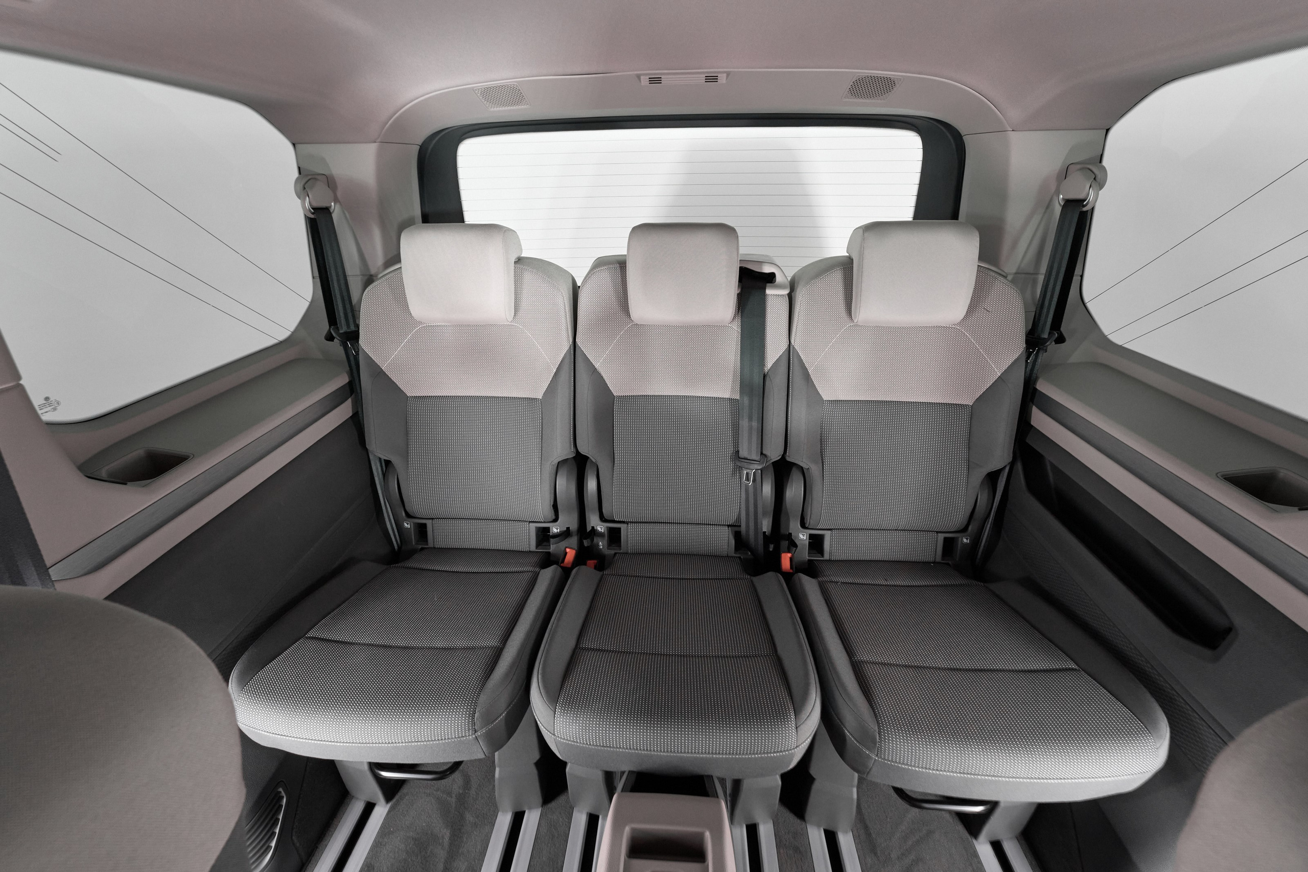 Multivan. Фотограф Николай Прокофьев модельные тесты в Москве