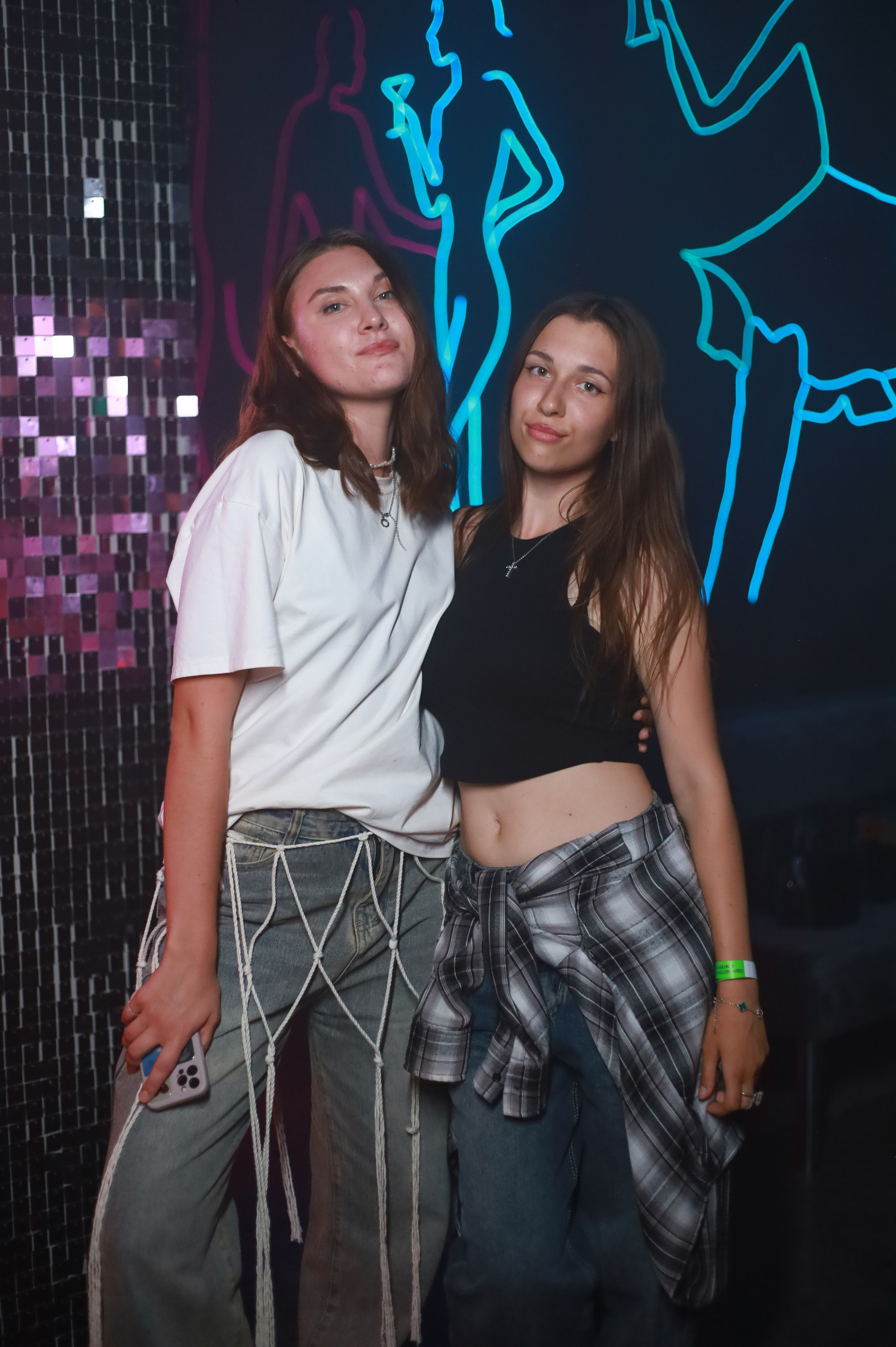 Клуб Резиденция лучшее. Контакты