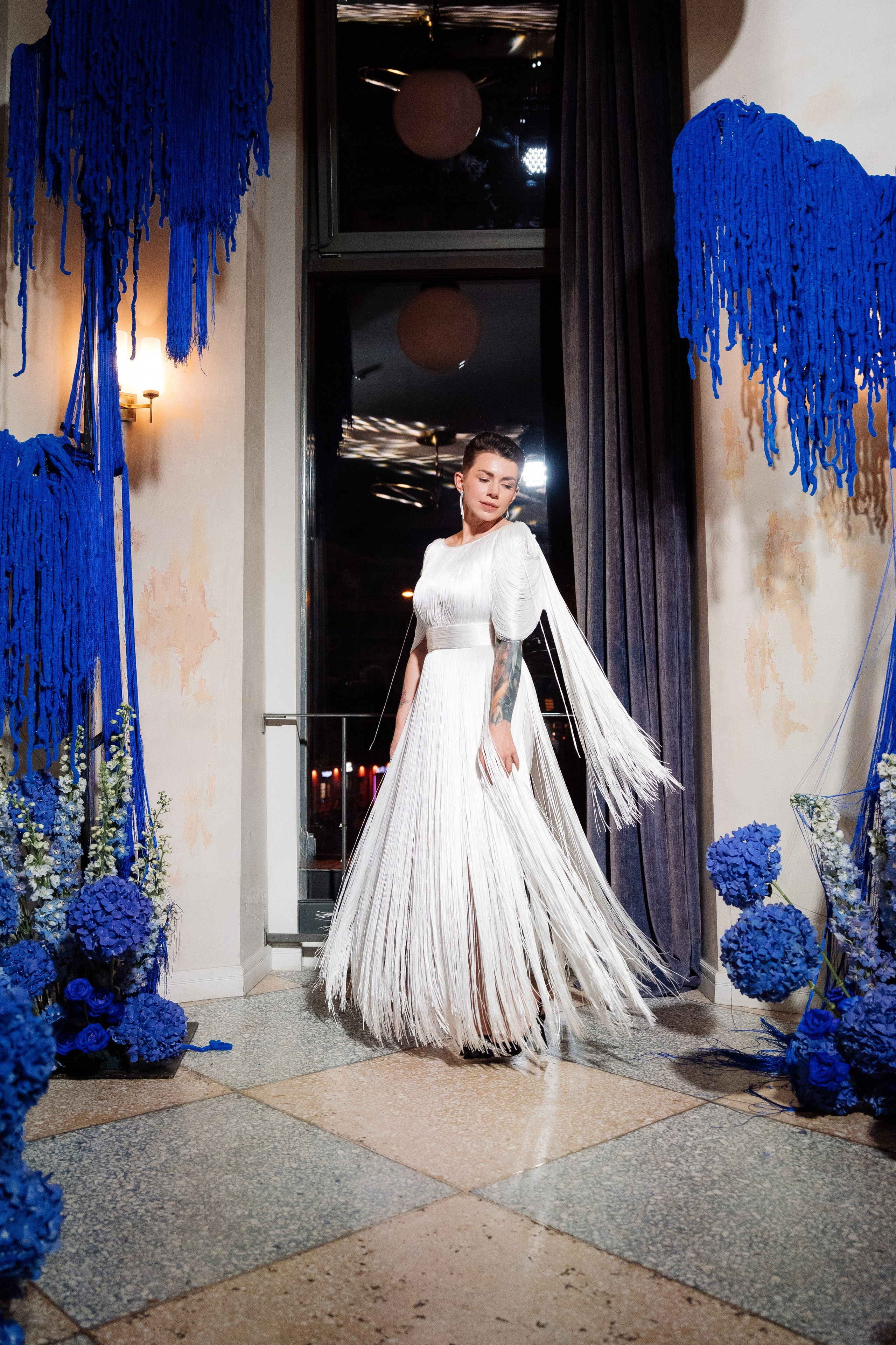 Свадьба в сошиал клабе. Свадебный фотограф организатор в Санкт-Петербурге Ассоль Опарина