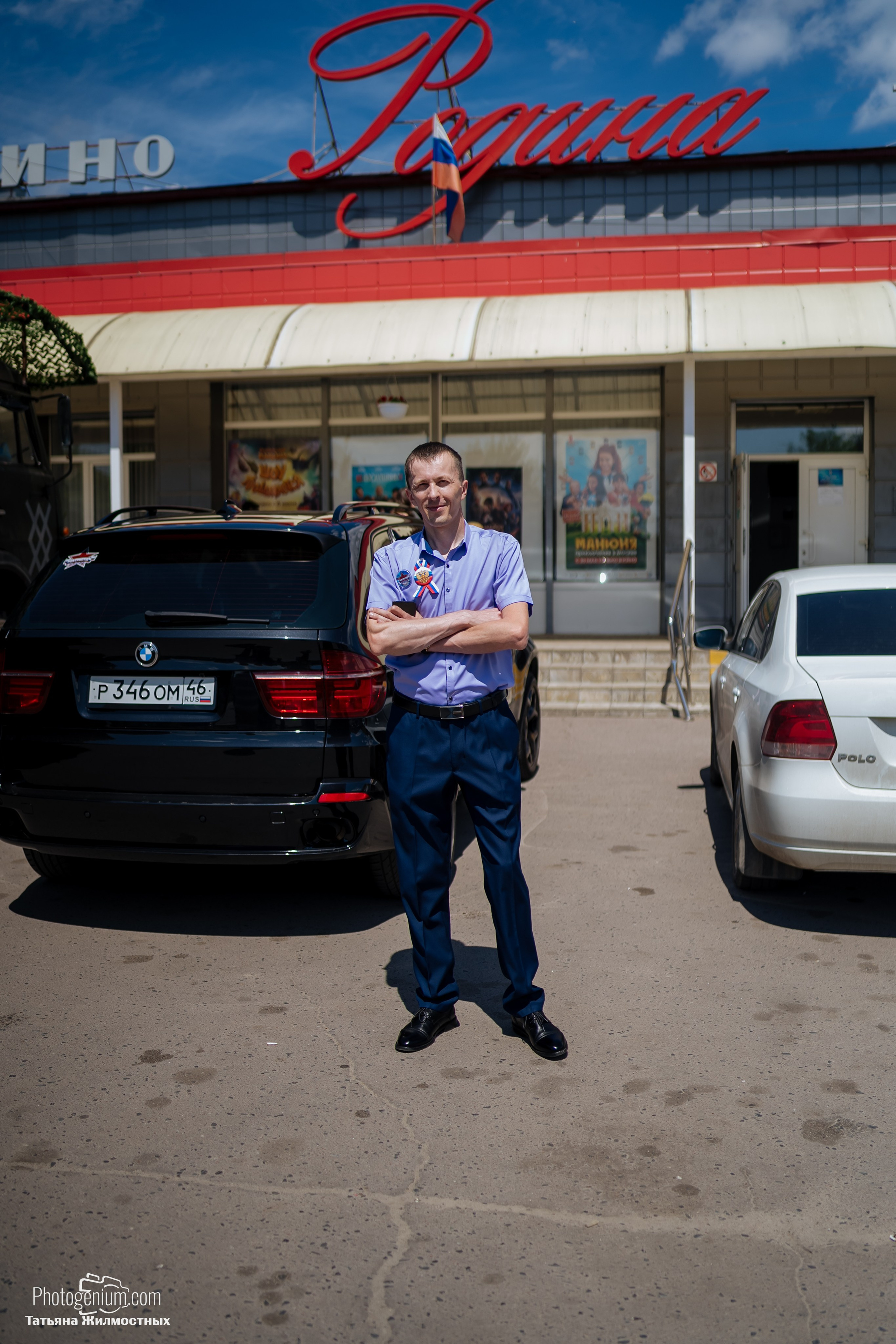 8 июня «Патриоты из Курска» сбор гуманитарной помощи у кинотеатра «Родина». Фотограф Нижний Новгород Татьяна Кейод