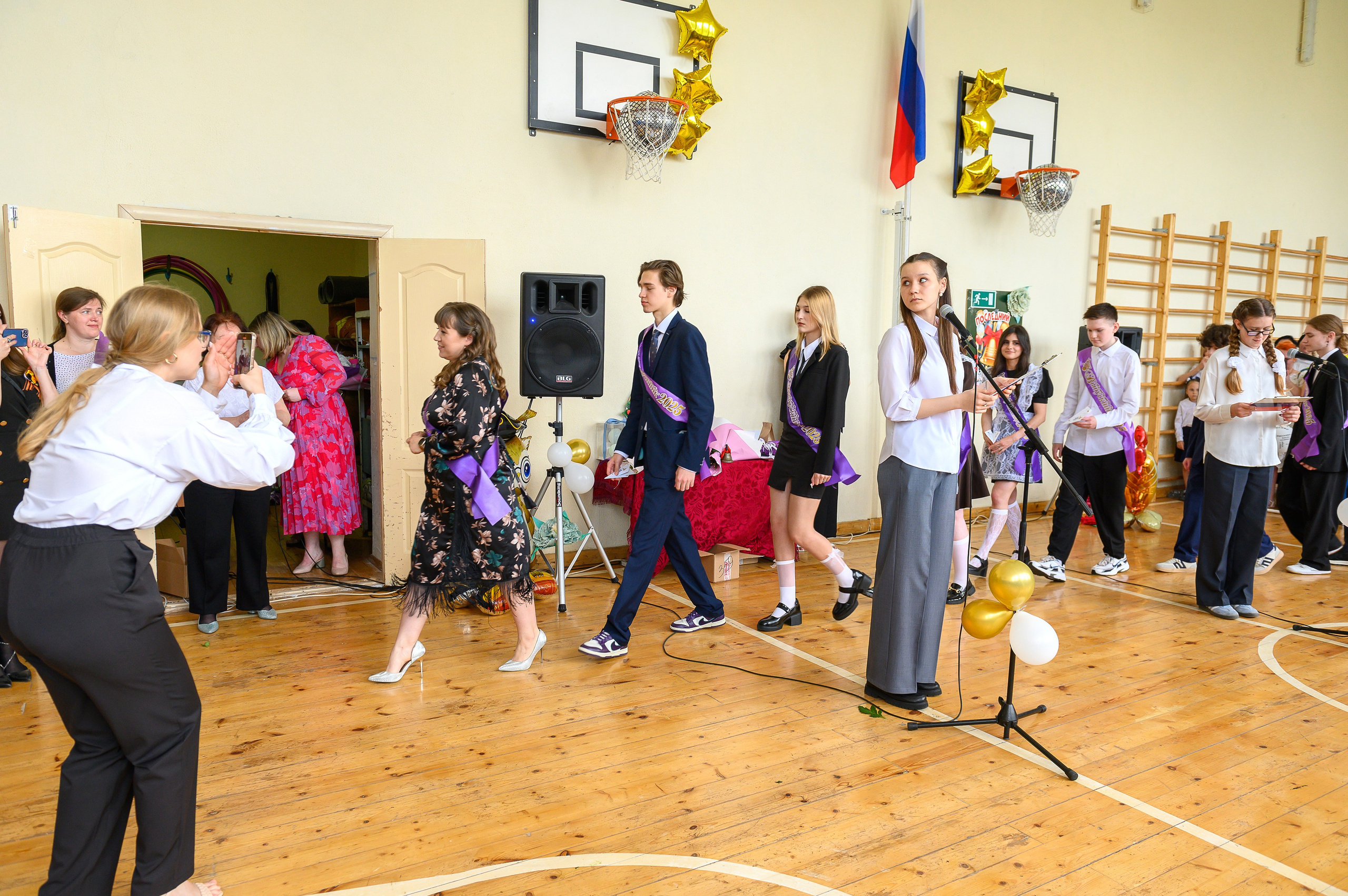 Последний звонок 2025. Фотограф Галина Лисанова, г. Брянск