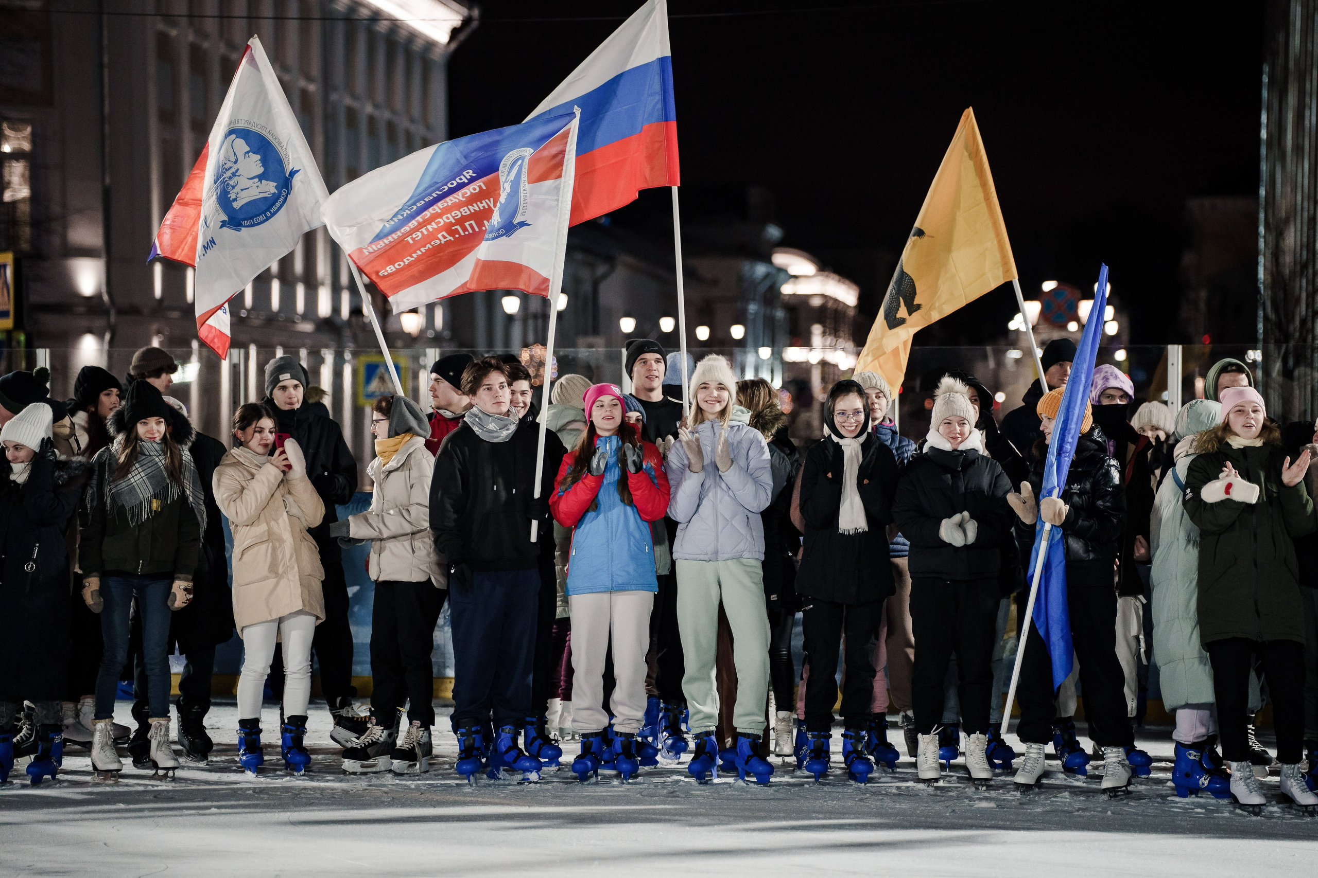 День студента на центральном катке в г. Ярославле. Репортажный фотограф Сергей Сажин г. Ярославль