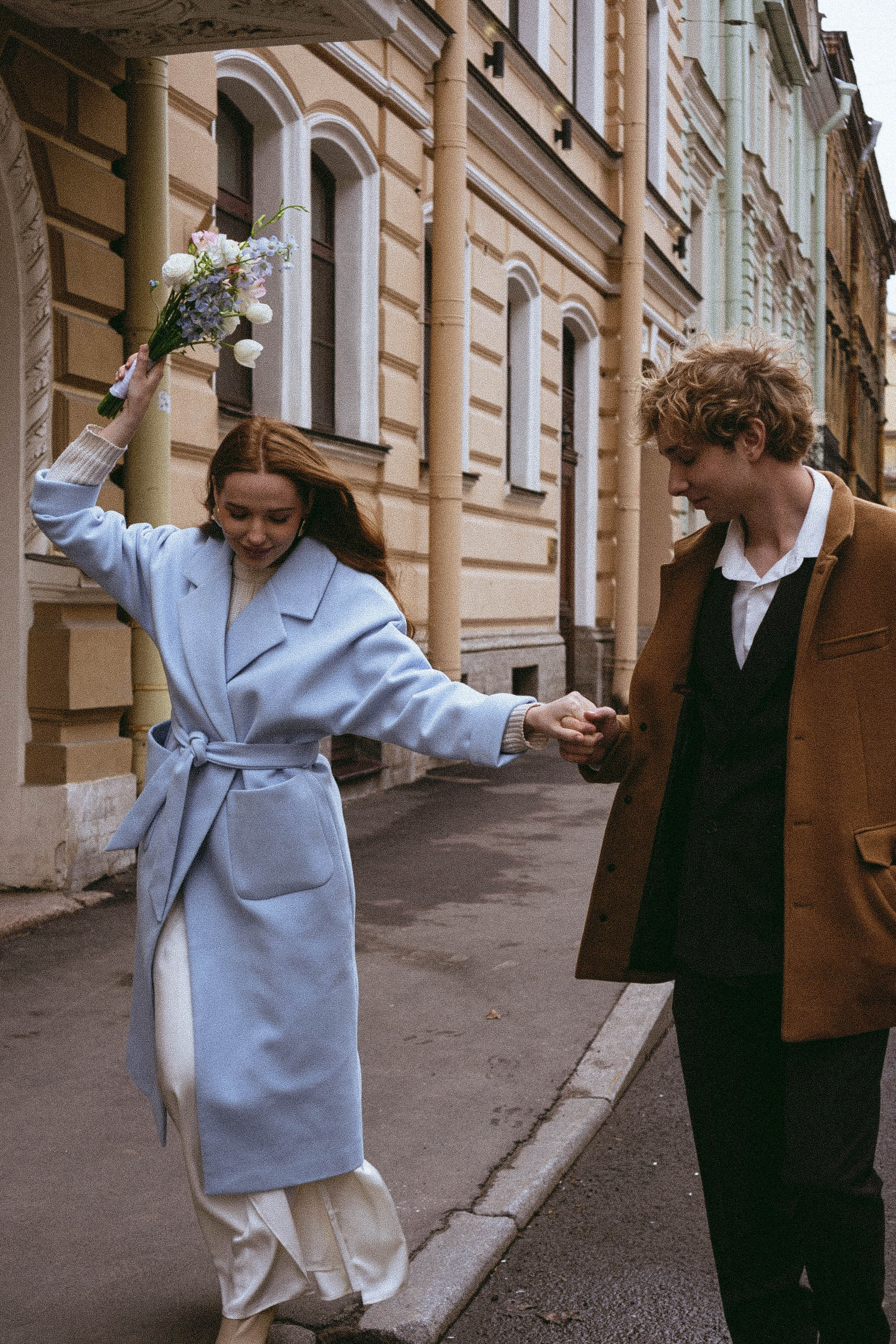 СВАДЕБНАЯ ПРОГУЛКА ПО ПЕТРОГРАДКЕ ВЕСНОЙ (ФОТОСЕССИИЯ ПАРЫ СВАДЕБНАЯ). Профессиональный фотограф, Санкт-Петербург — Виктория Богомолова