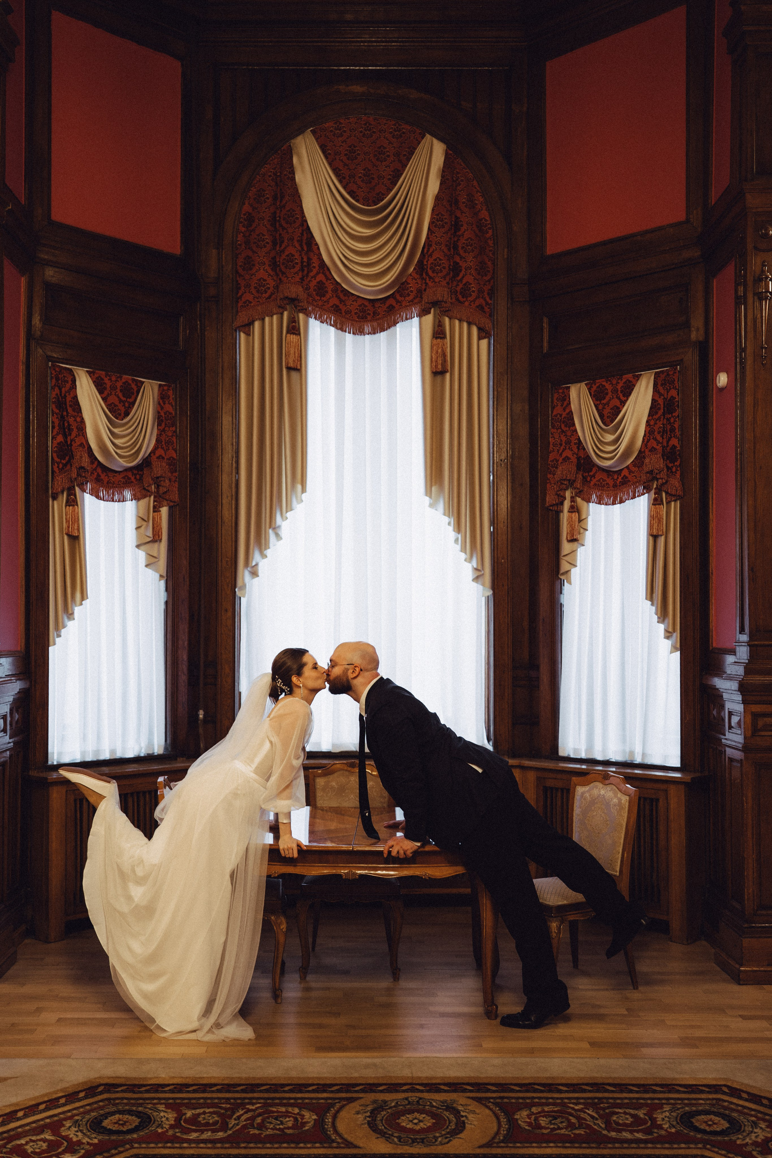 СВАДЕБНАЯ СЬЕМКА ВО ВТОРОМ ДВОРЦЕ (ДЕКАБРЬ) ТАКЖЕ СЬЕМКА В СТУДИИ НА ЧЕРНЫШЕВСКОЙ. Профессиональный фотограф, Санкт-Петербург — Виктория Богомолова