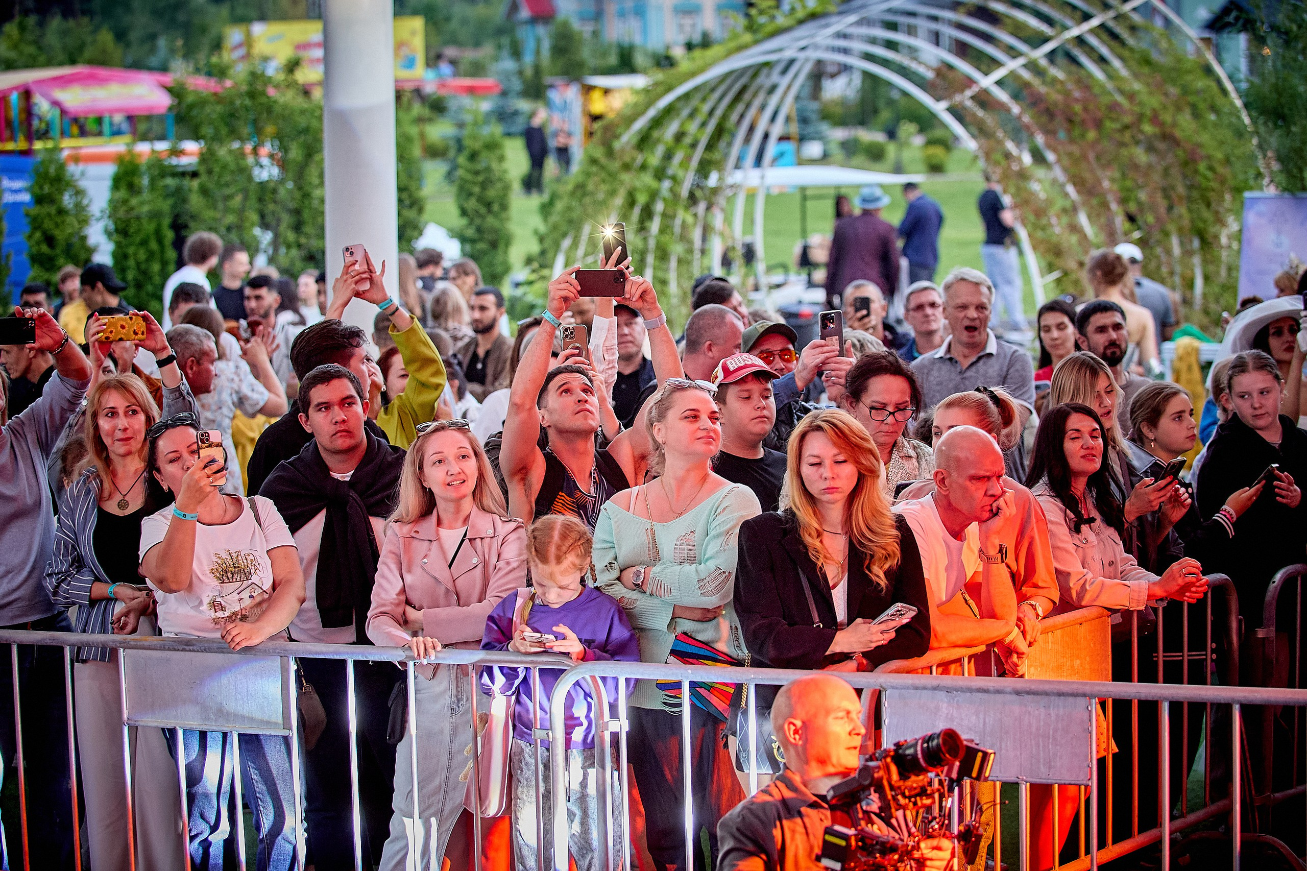 *Entertainment. Фотограф в MICE Дмитрий Плисов