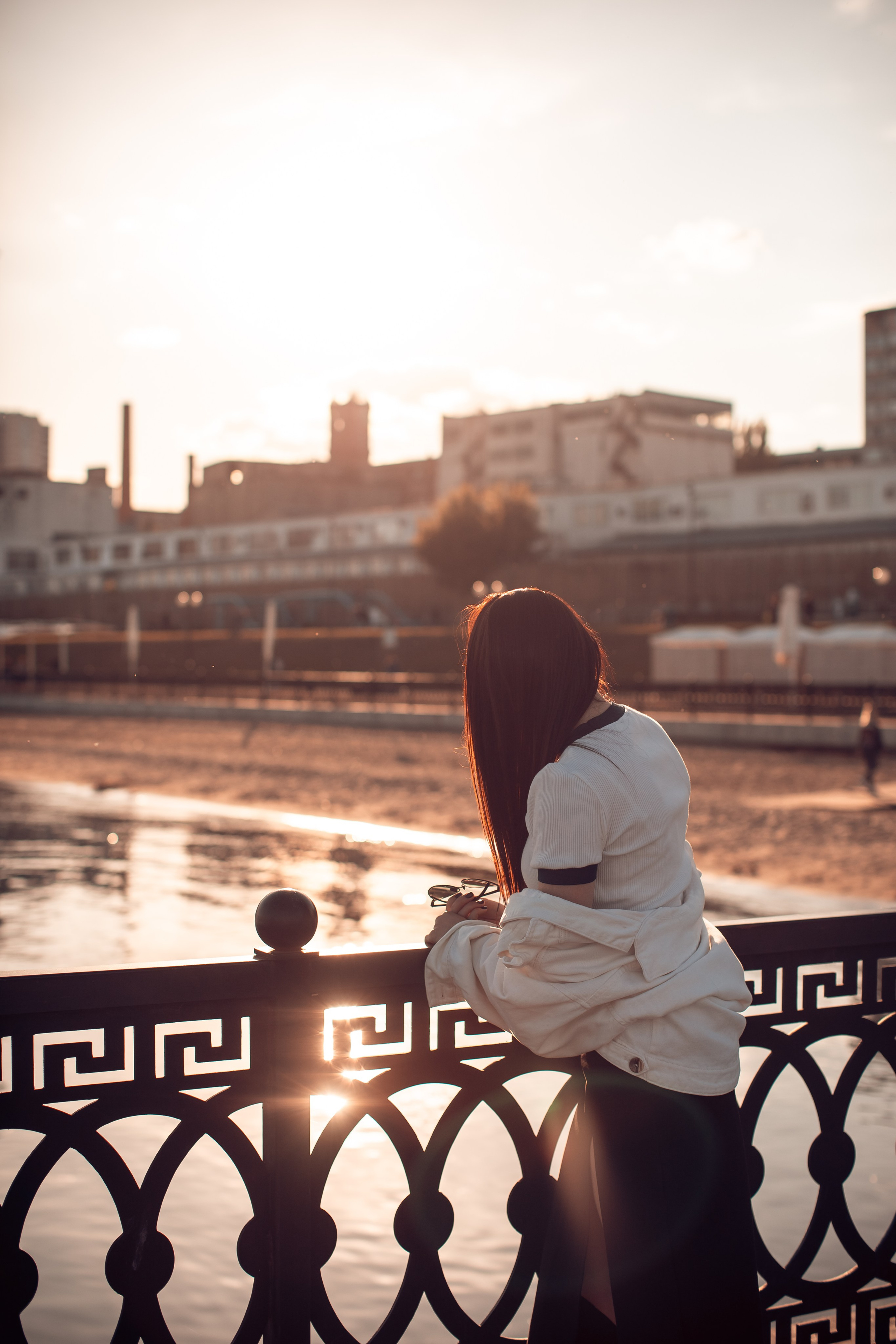 Прогулка на набережной. Главная