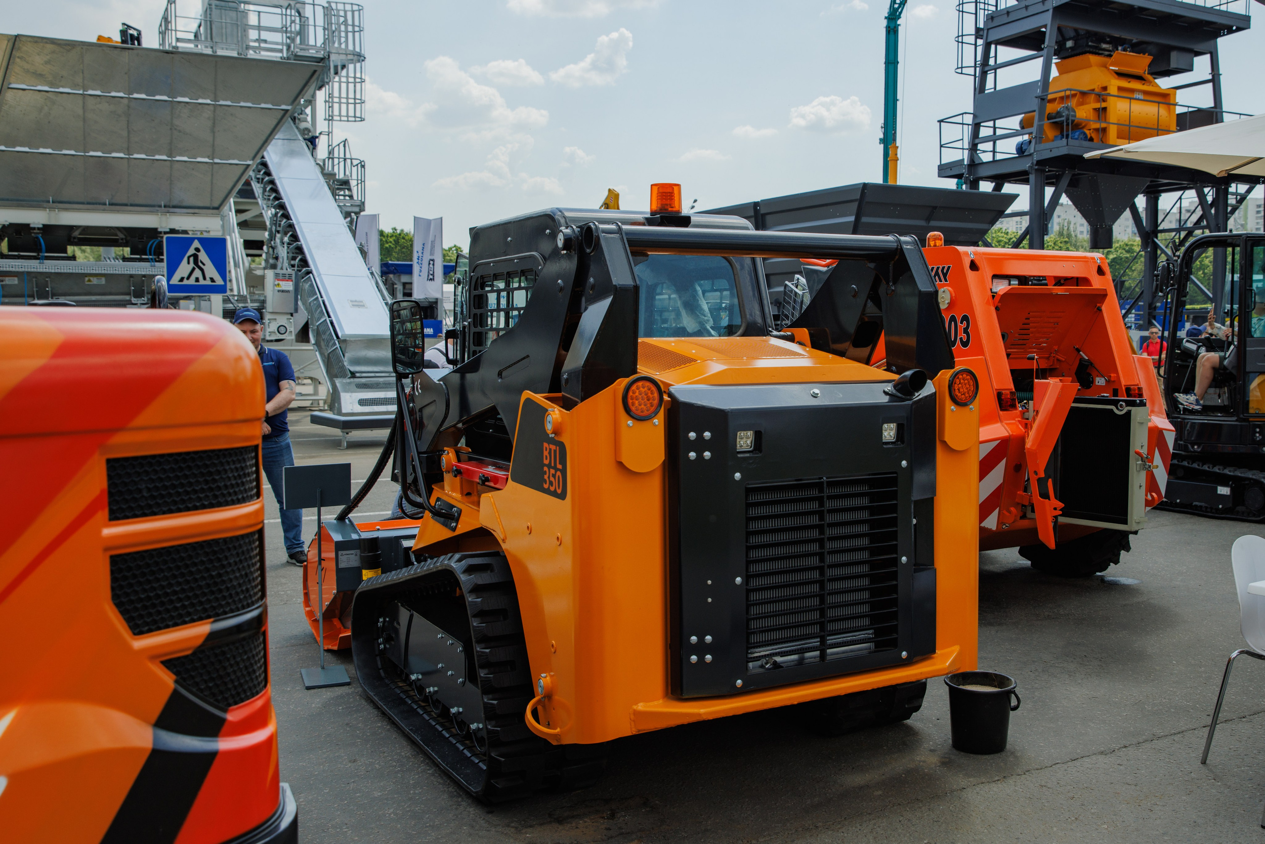 Выставка Спец. Техники. Фотограф Москва Шептаев Артём