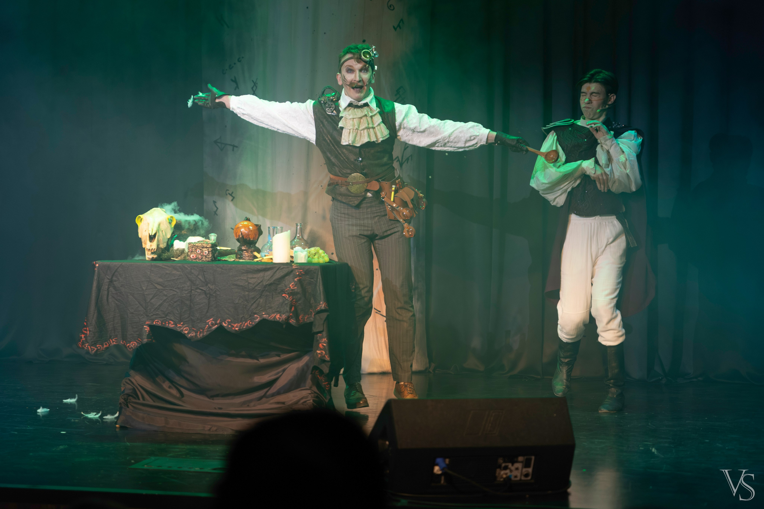 Книга стихий 25.01. Фотограф Виктор Степанов