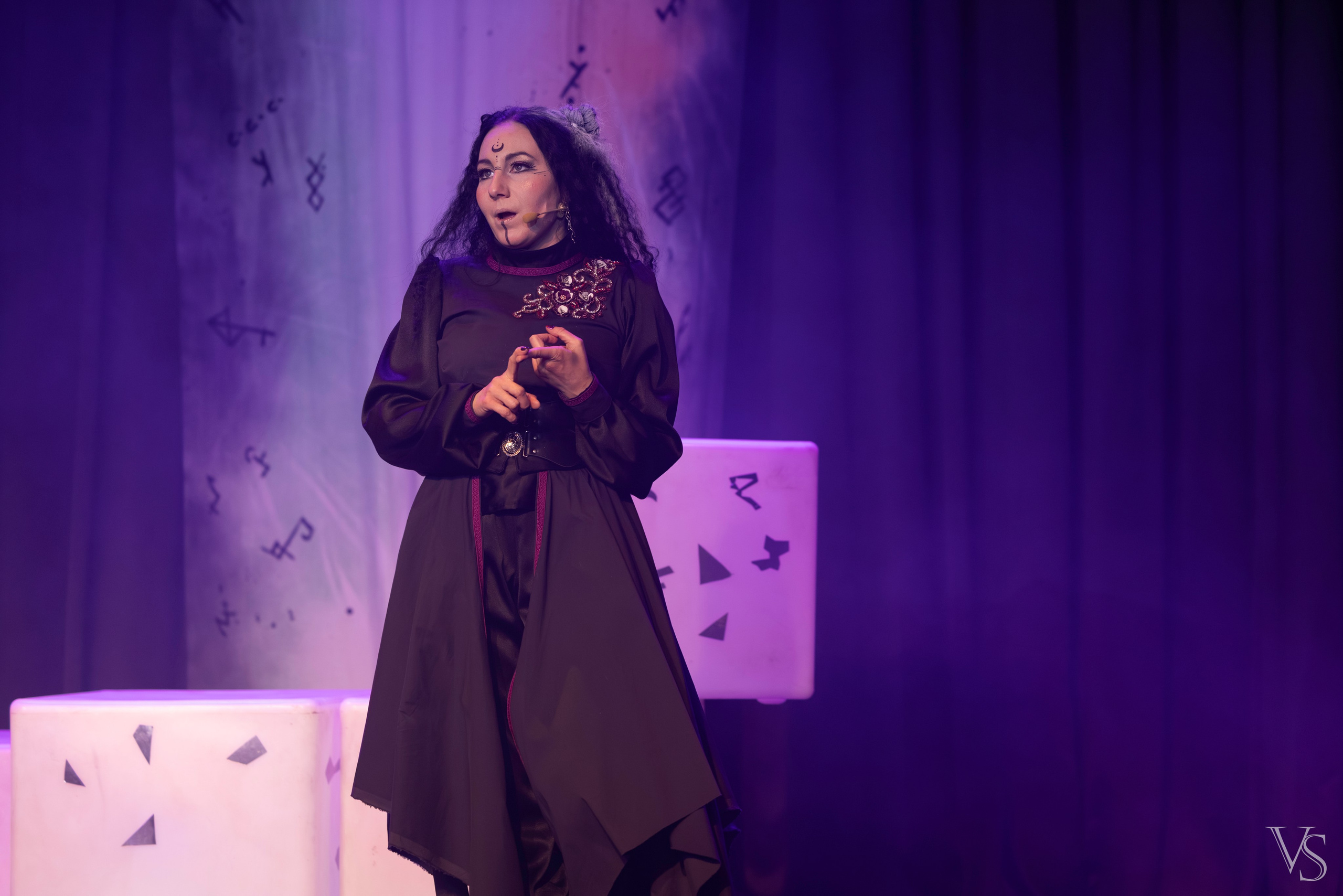 Книга стихий 25.01. Фотограф Виктор Степанов