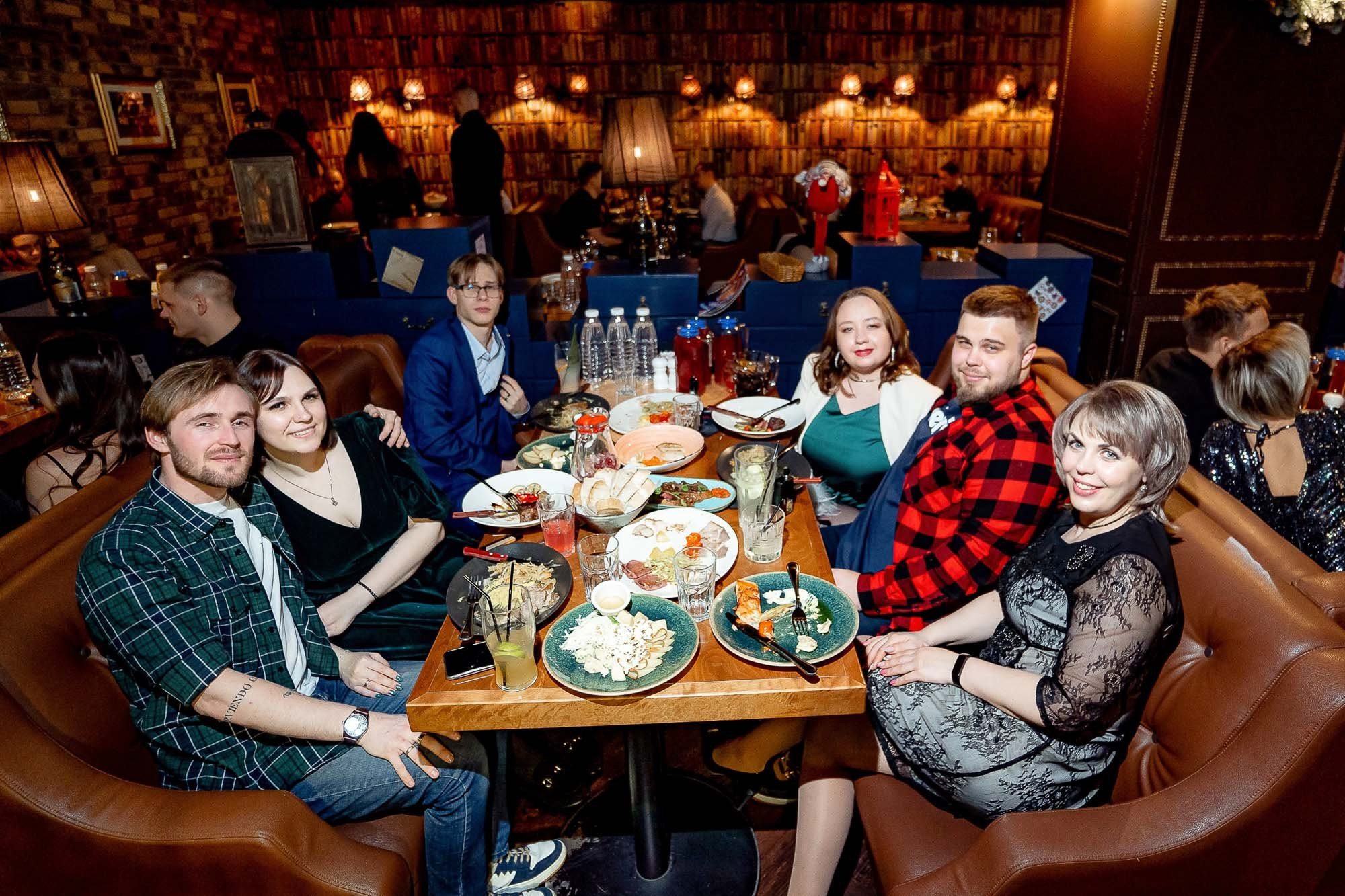 Новый год 2024 в Peoples. Сергей Кошкин. Репортажная и ивент-фотография в Сургуте