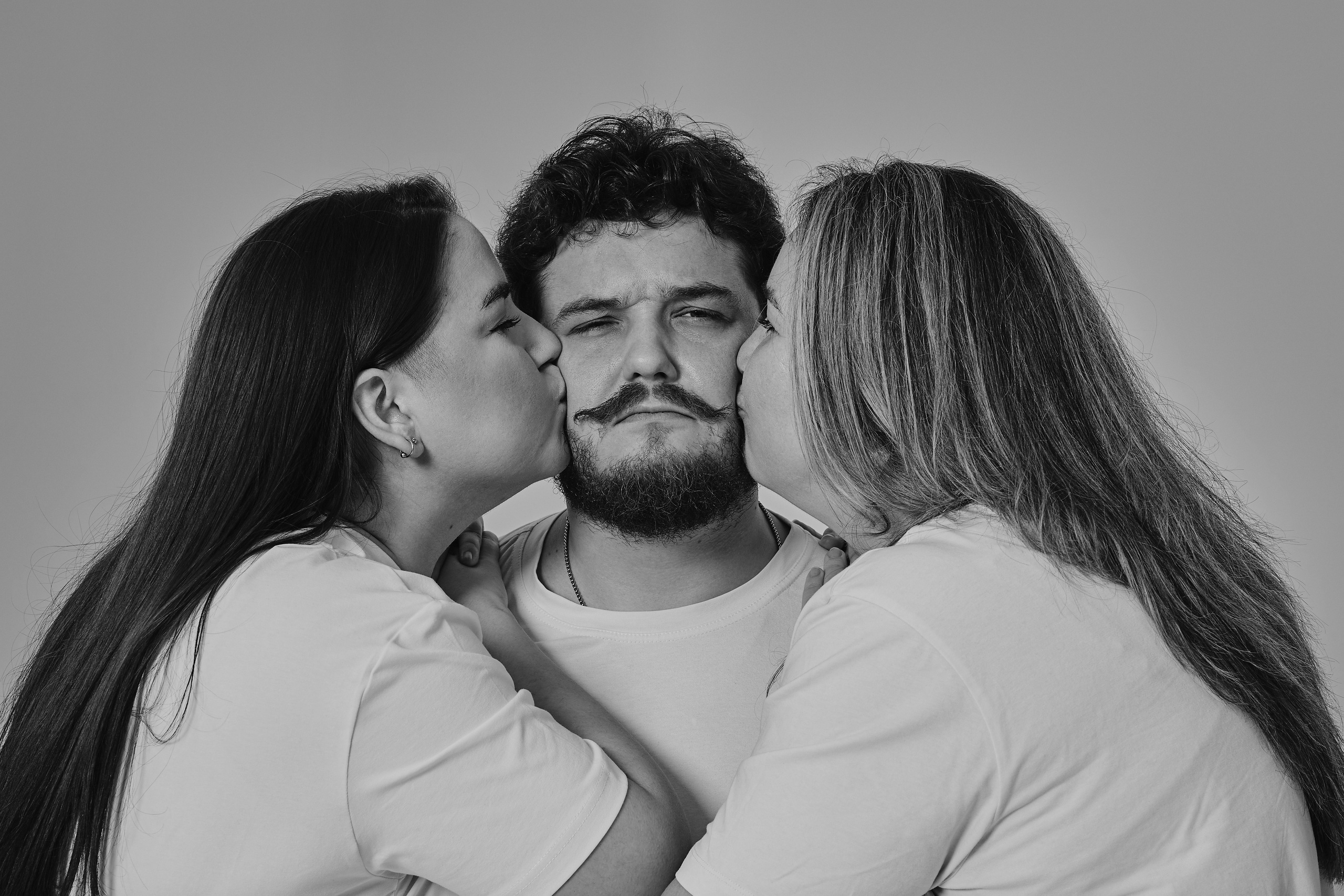Семейная фотосессия в студии