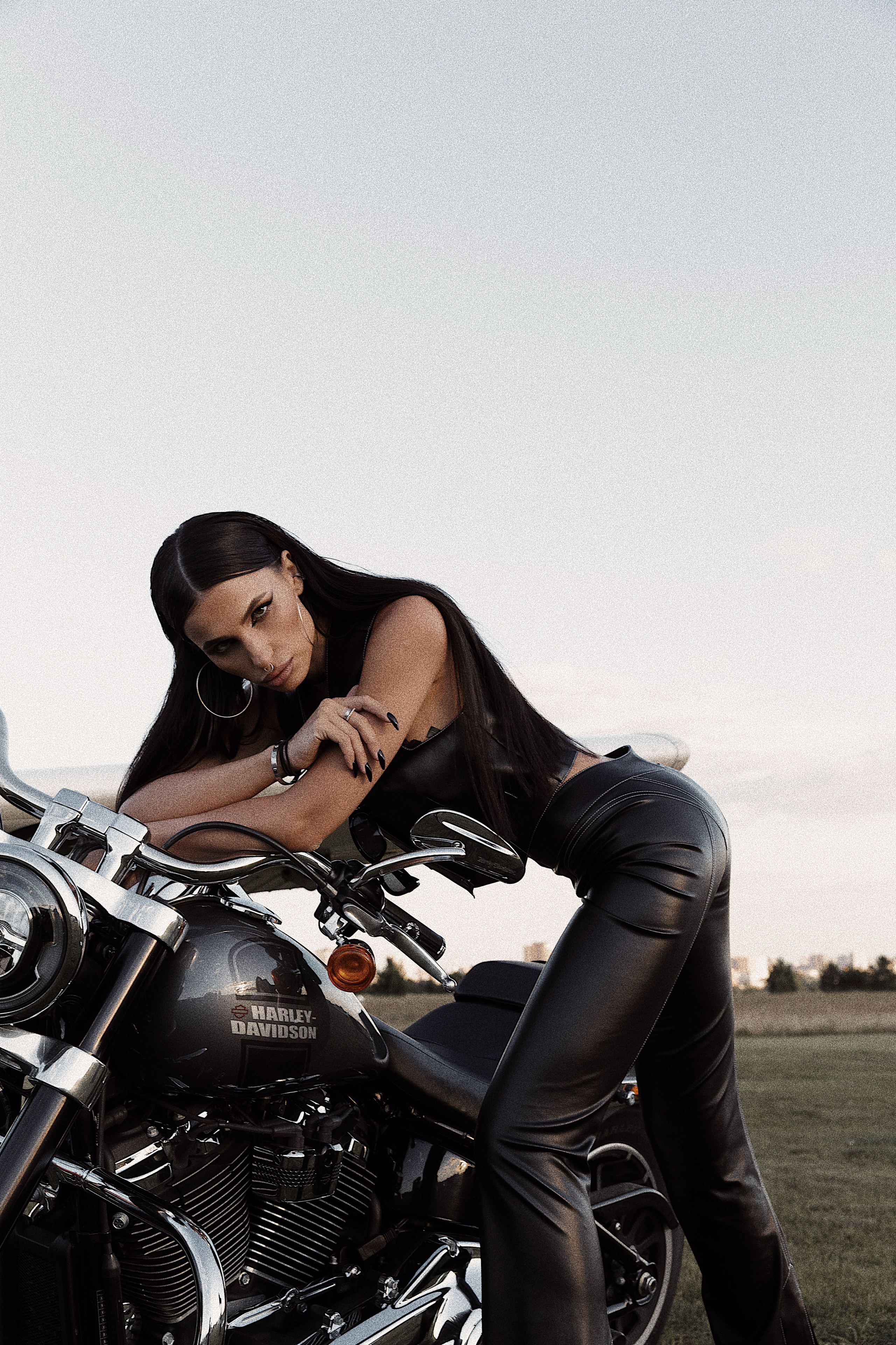 UNIQUE. Коммерческий фотограф для брендов в Москве