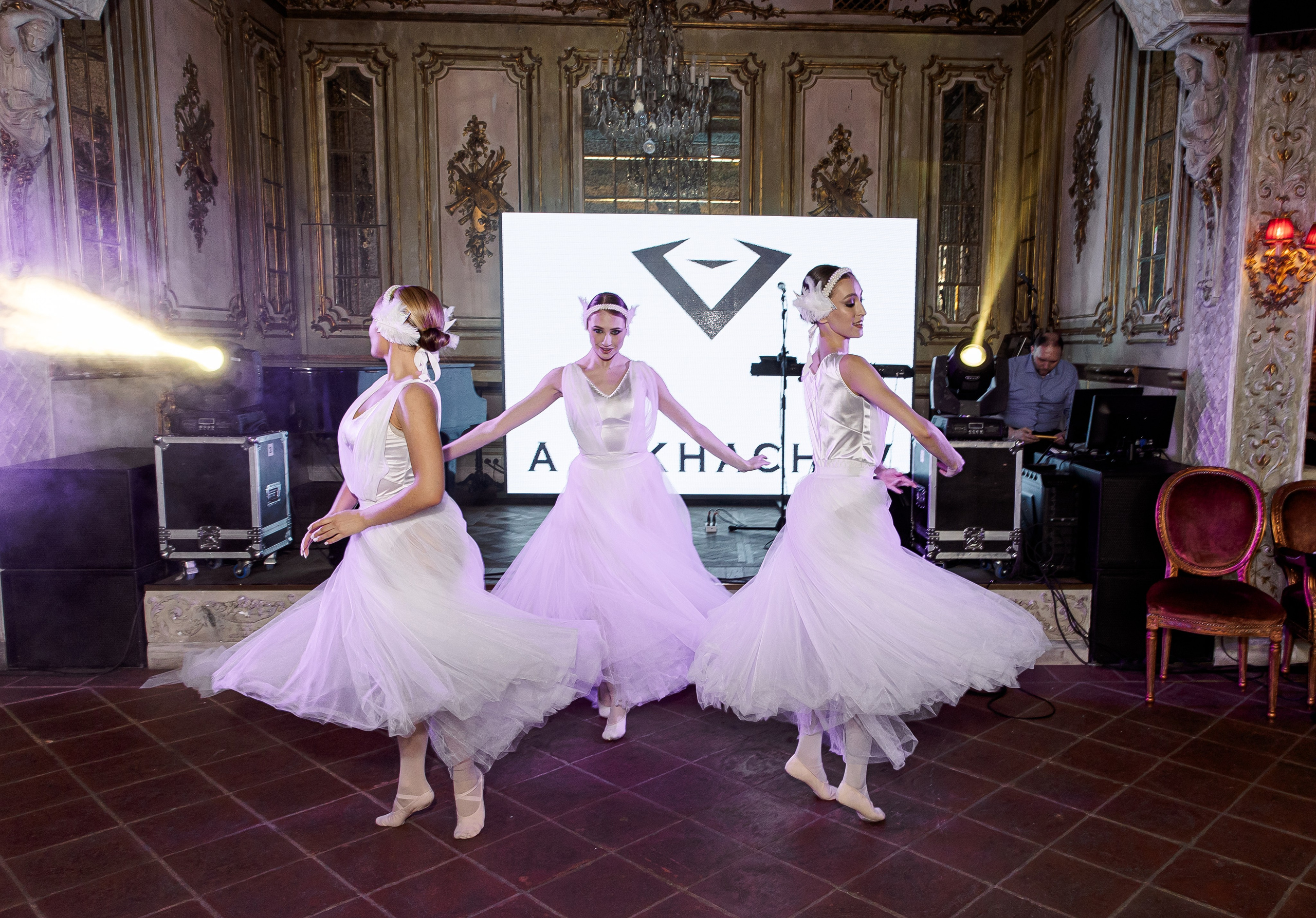 Свадебная выставка. Свадебный и семейный фотограф в Челябинске Юлия Ишимова