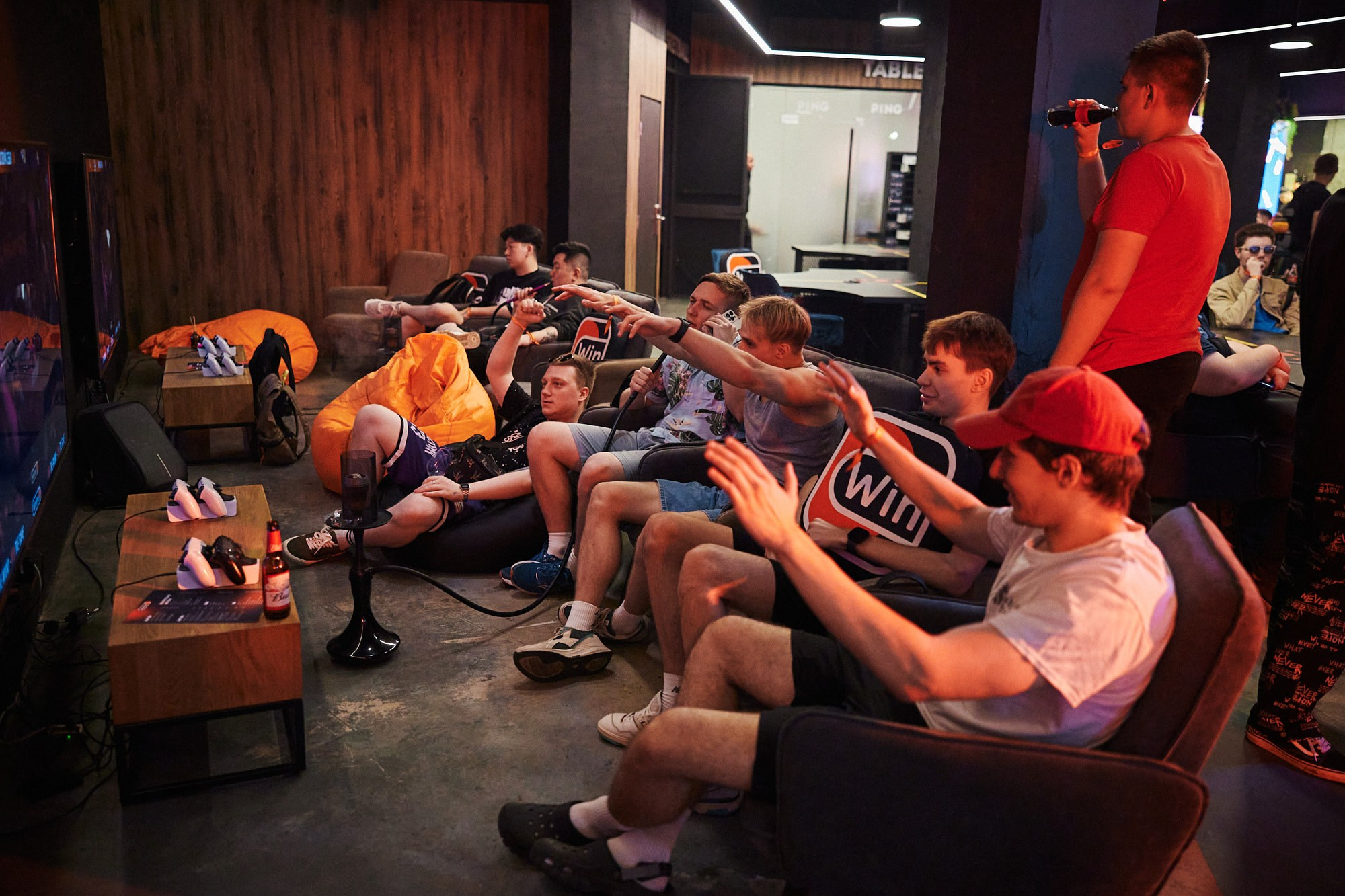 Фотограф на турнире по CS: GO — репортажная съёмка киберспортивного события в Москве. Репортажный фотограф в Москве — Дмитрий Тарасов | Съёмка мероприятий, концертов, корпоративов