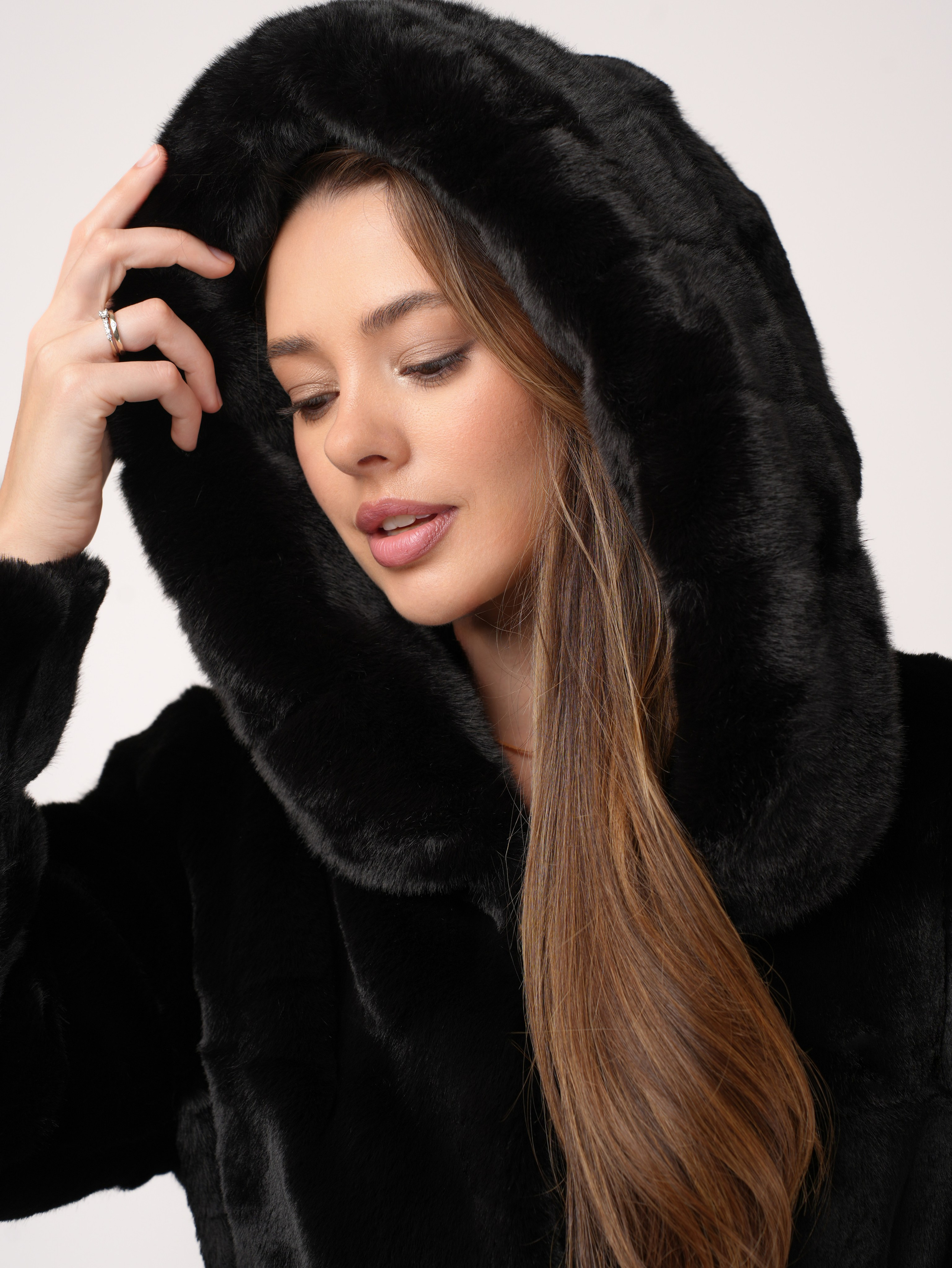 Новогодняя фотосессия бренда шуб. Портретный фотограф Москва Белогорцев Сергей