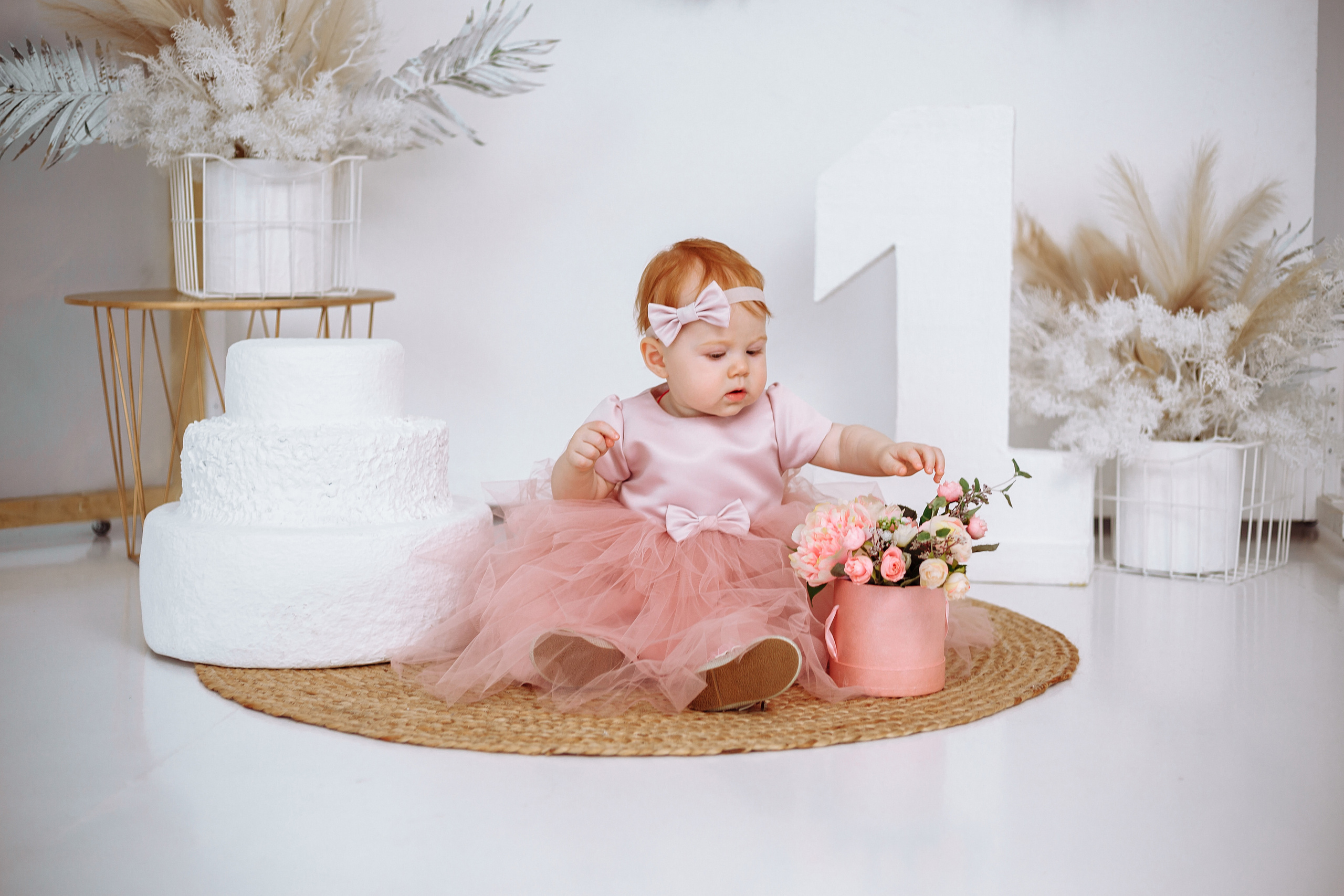 Годик Василисы. Фотограф новорожденных Тверь Диана Муляева