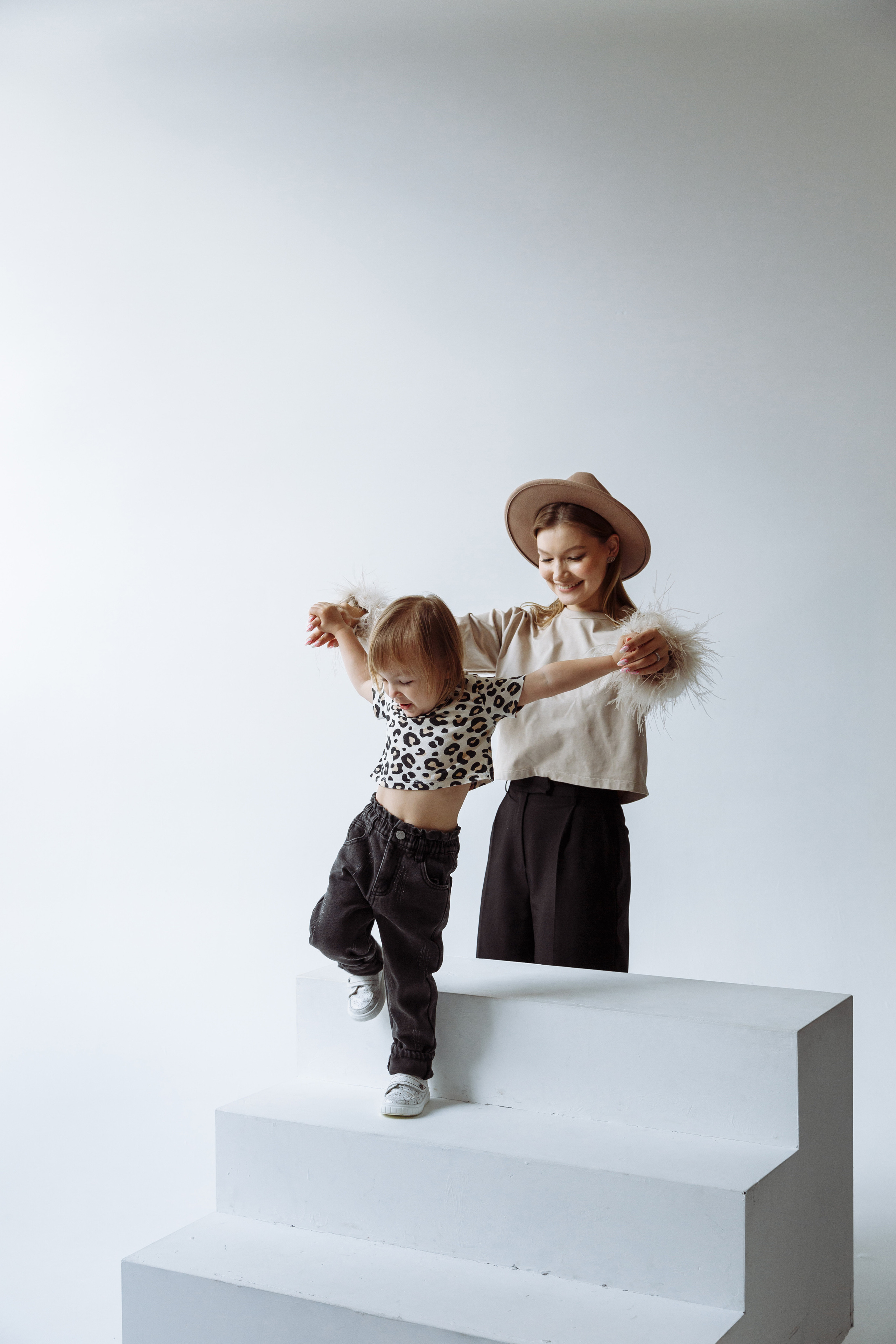 Полина и Ева. Фотограф новорожденных Тверь Диана Муляева