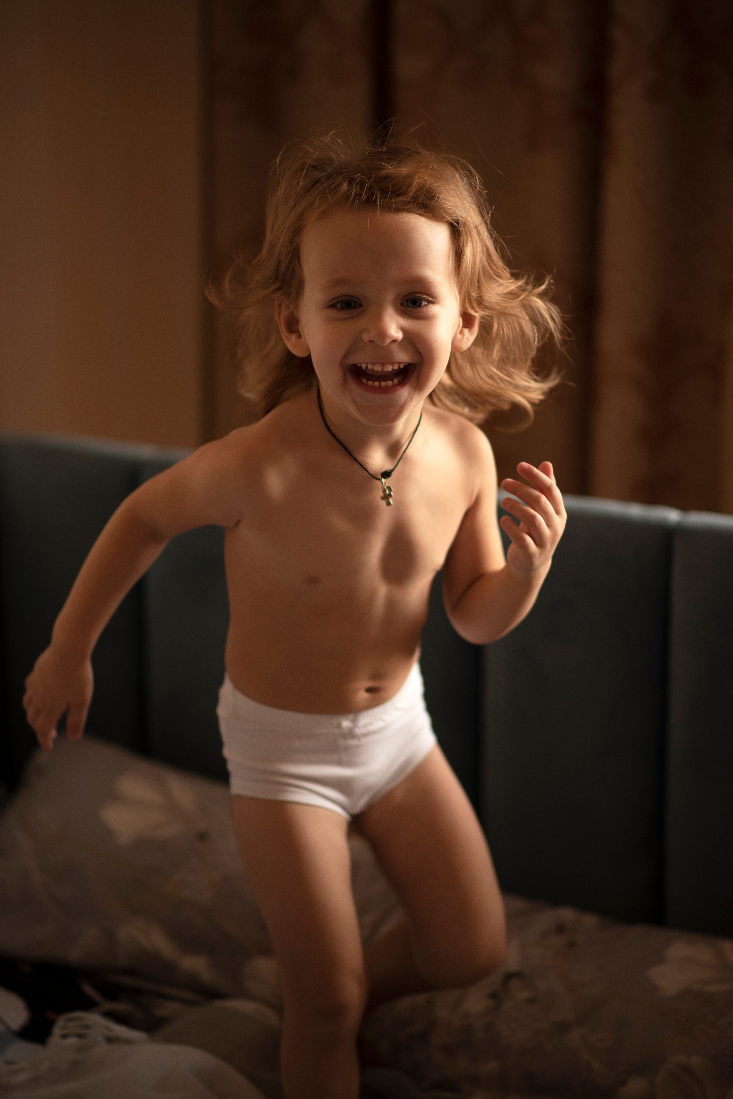 Съёмка семьи с новорожденным или малышом на ГВ. Семейный и детский фотограф в Москве Анна Оськина