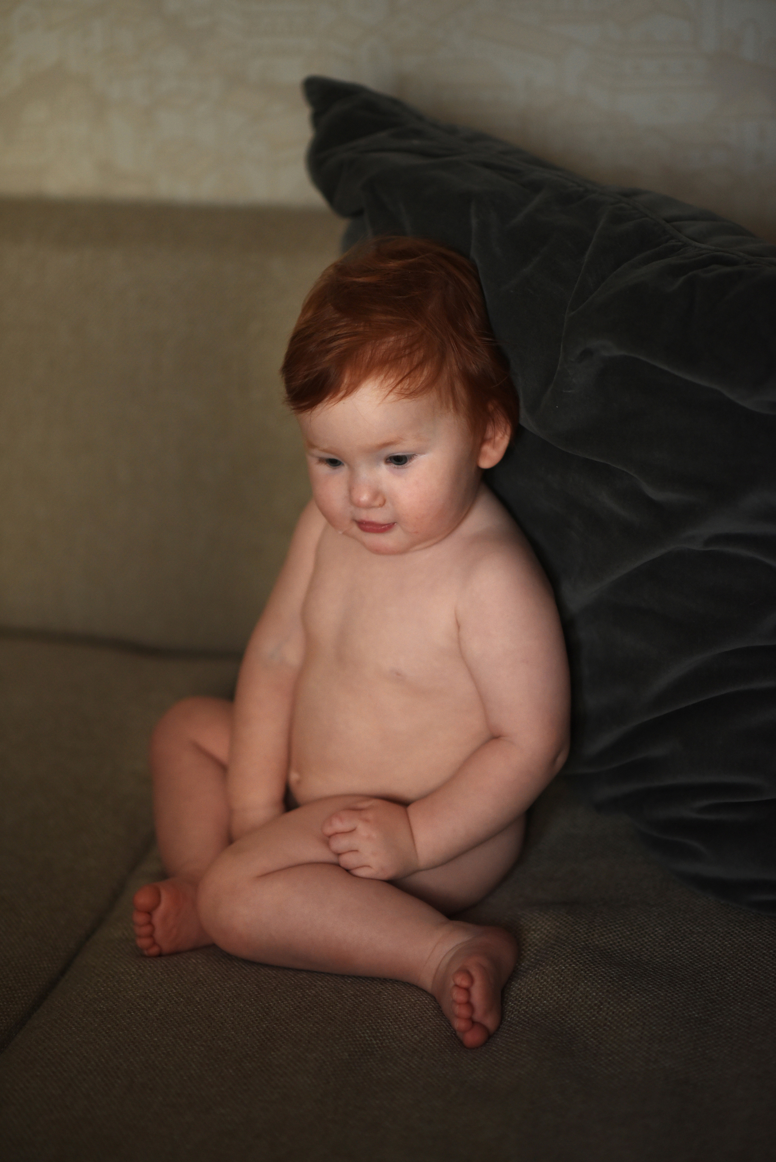 Съёмка семьи с новорожденным или малышом на ГВ. Семейный и детский фотограф в Москве Анна Оськина