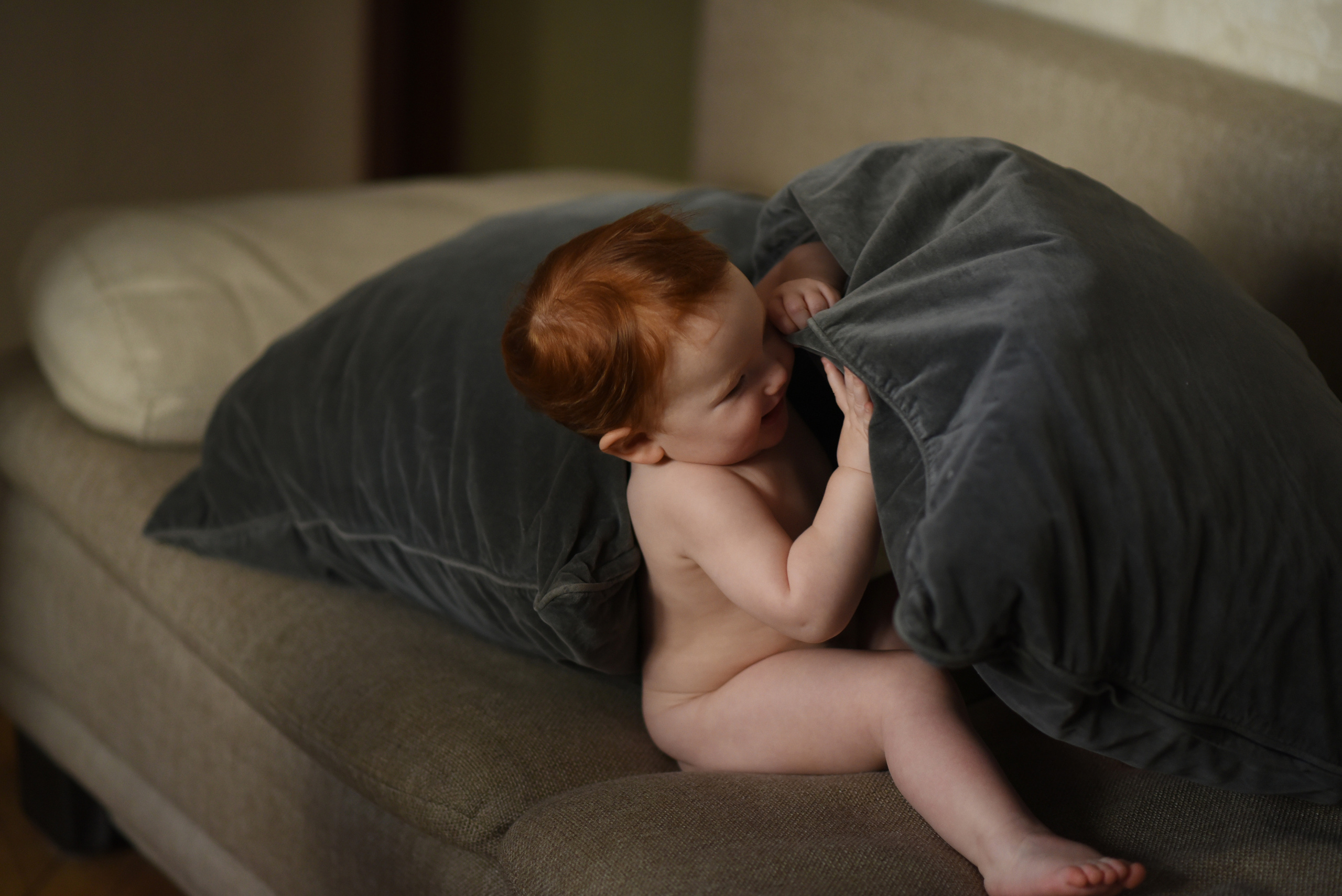 Съёмка семьи с новорожденным или малышом на ГВ. Семейный и детский фотограф в Москве Анна Оськина