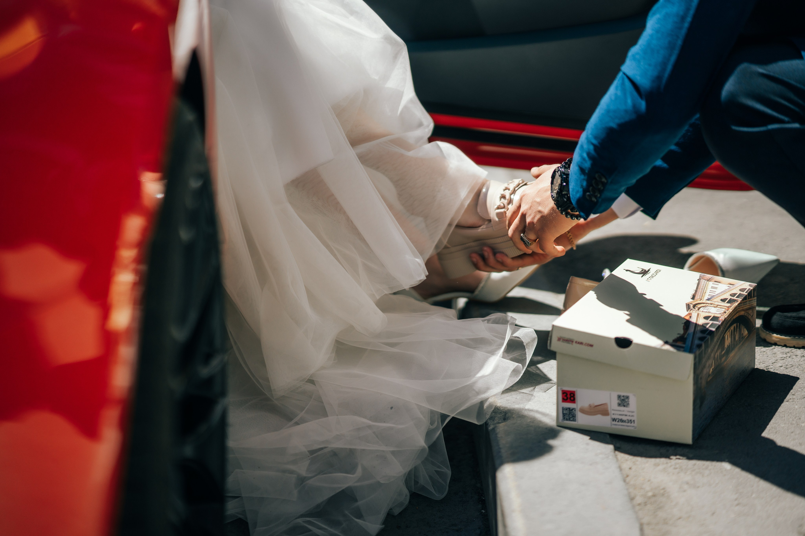 Красный кабриолет. Фотограф Ангарск Иркутск Ксения Король