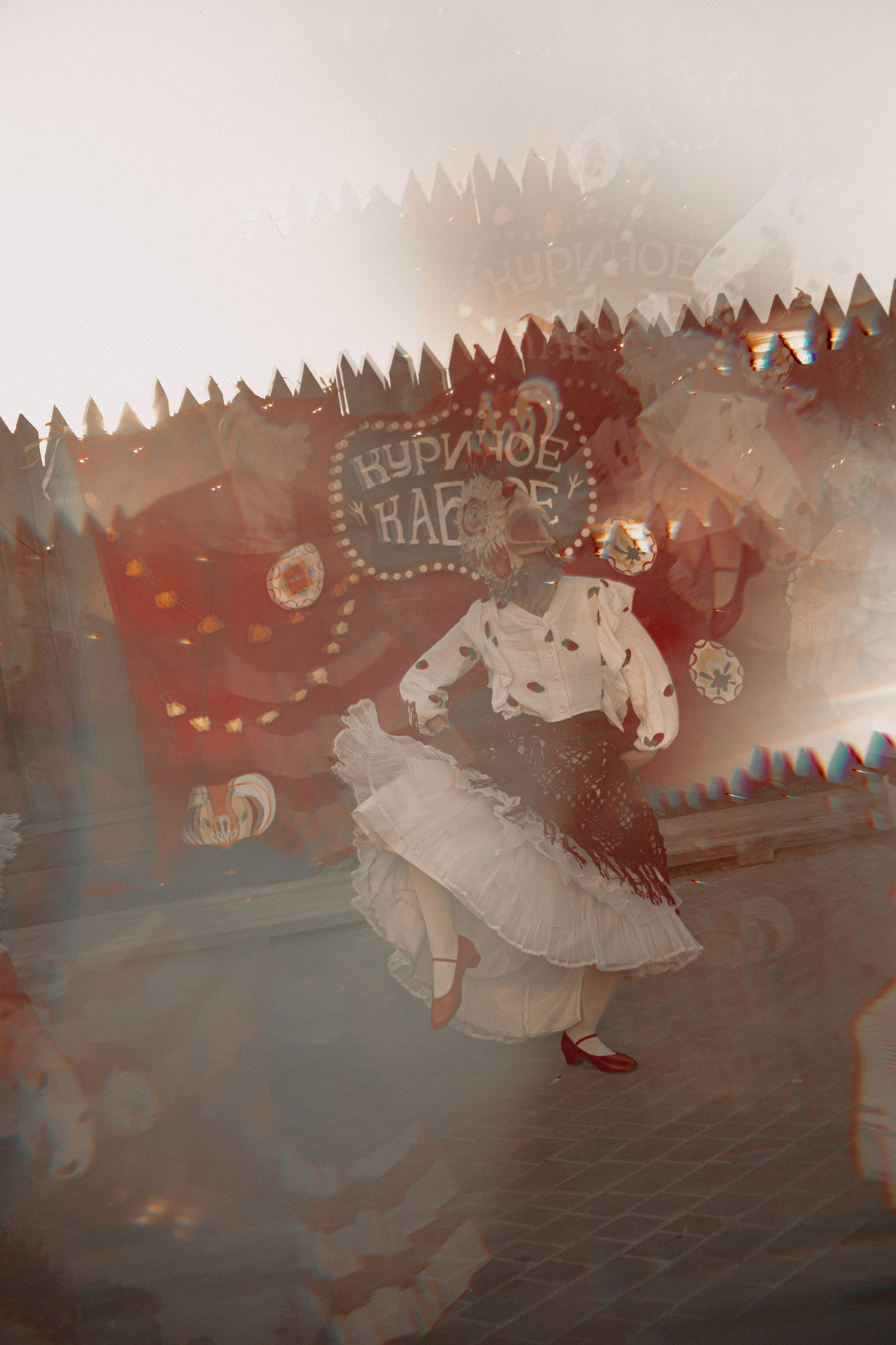 Спектакль «Куриное кабаре» от Свободного молодежного театра | Тобольск. Арт-фотограф Крис Л. в Тобольске: портрет, семейные, свадьбы