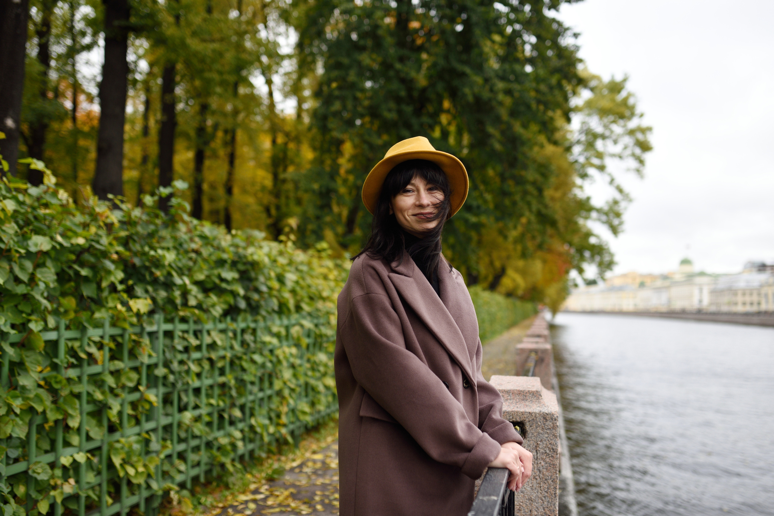 Прогулка в Летнем саду с Юлей. Фотограф в Санкт Петербурге Александра Вильдгрубе