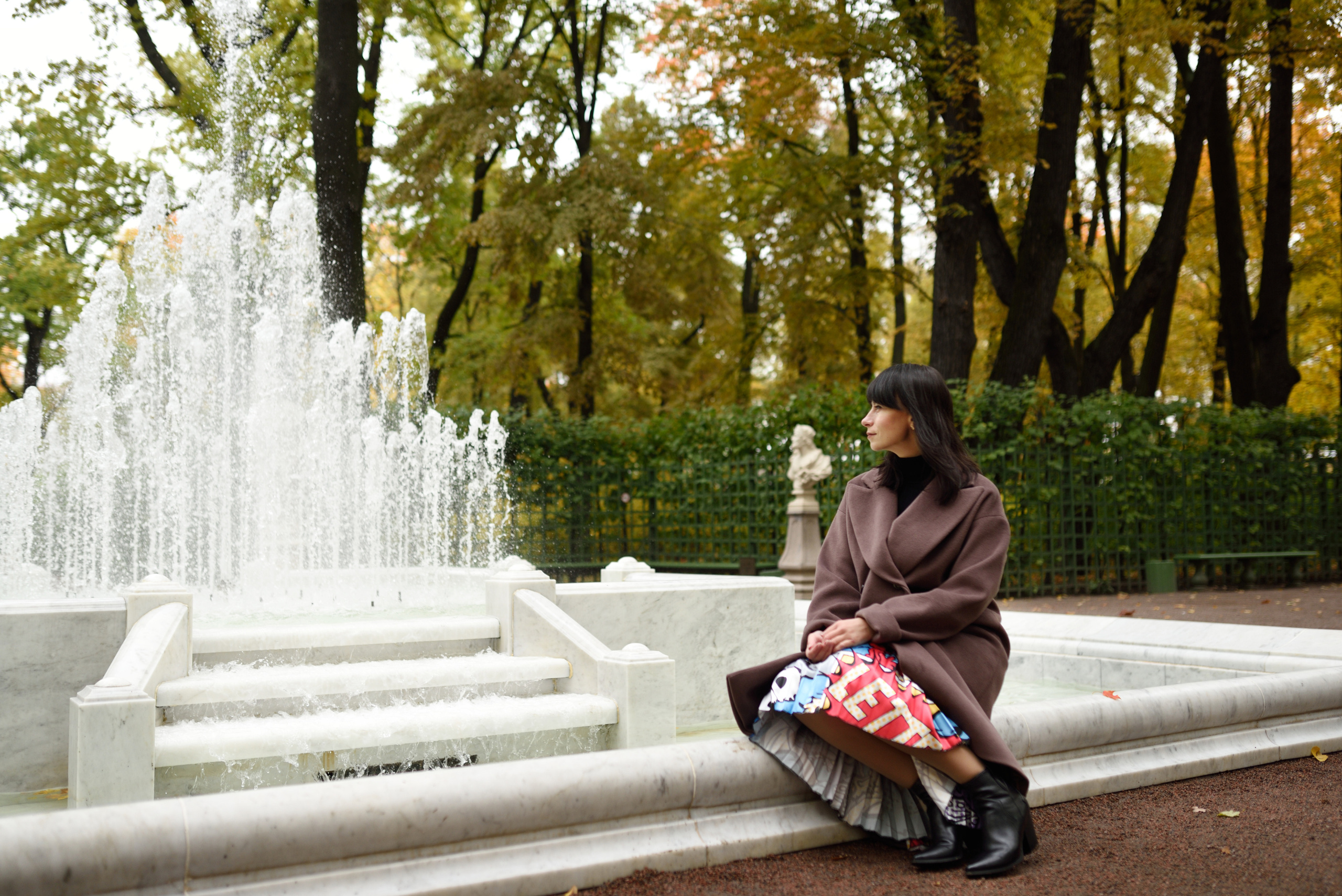 Прогулка в Летнем саду с Юлей. Фотограф в Санкт Петербурге Александра Вильдгрубе
