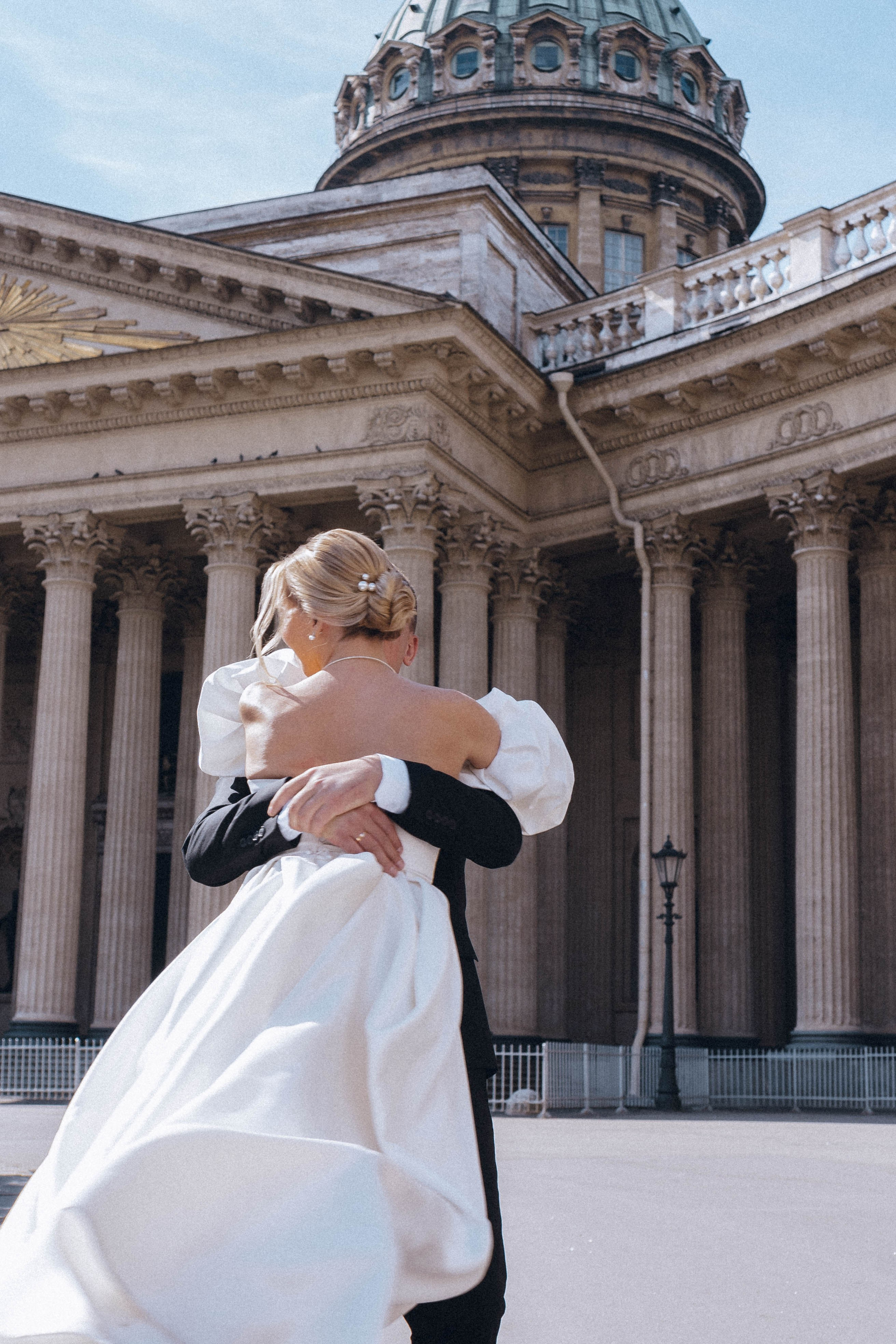 СВАДЕНБНАЯ СЬЕМКА НА КАТЕРЕ ПО КАНАЛАМ САНКТ-ПЕТЕРБУРГА И В АКВАТОРИИ НЕВЫ. Профессиональный фотограф, Санкт-Петербург — Виктория Богомолова