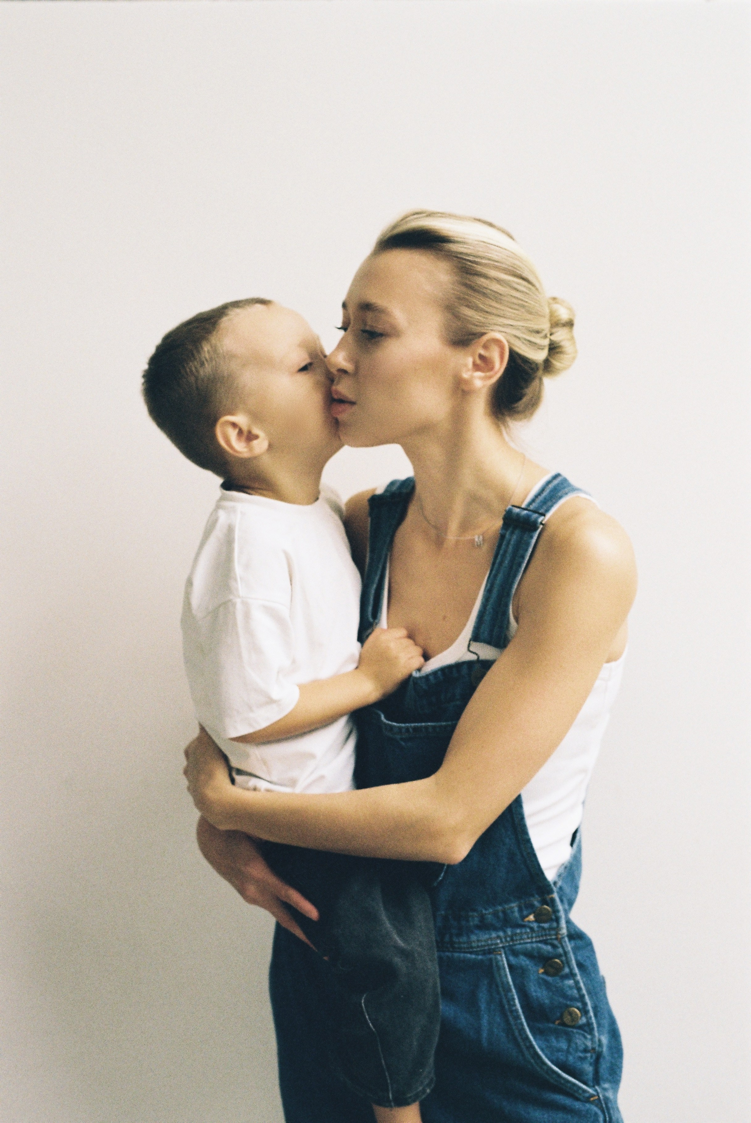 Дарья и Мирон (35 mm). Фотограф в Екатеринбурге и Москве, Анна