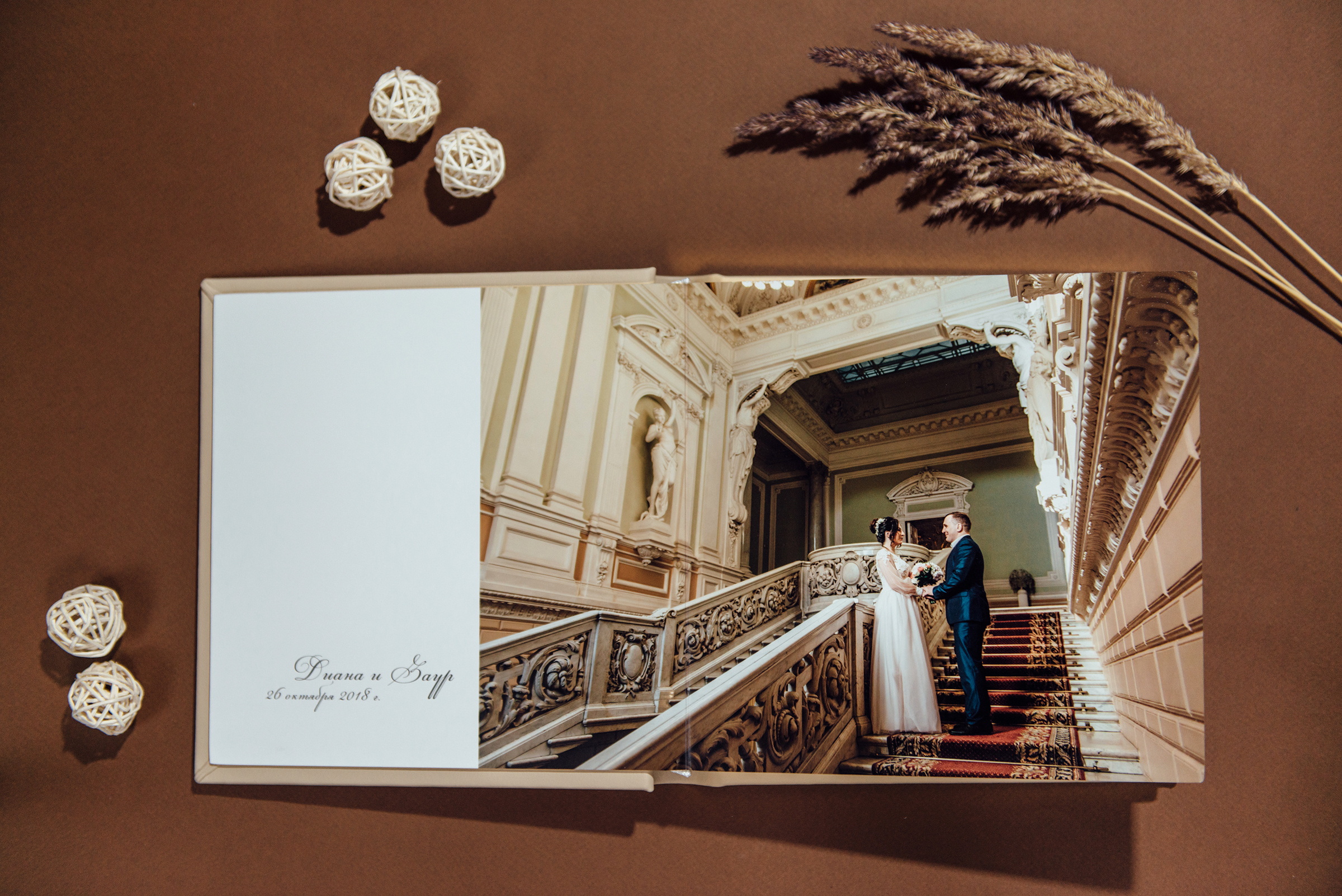 Заказать свадебную книгу в Санкт-Петербурге
