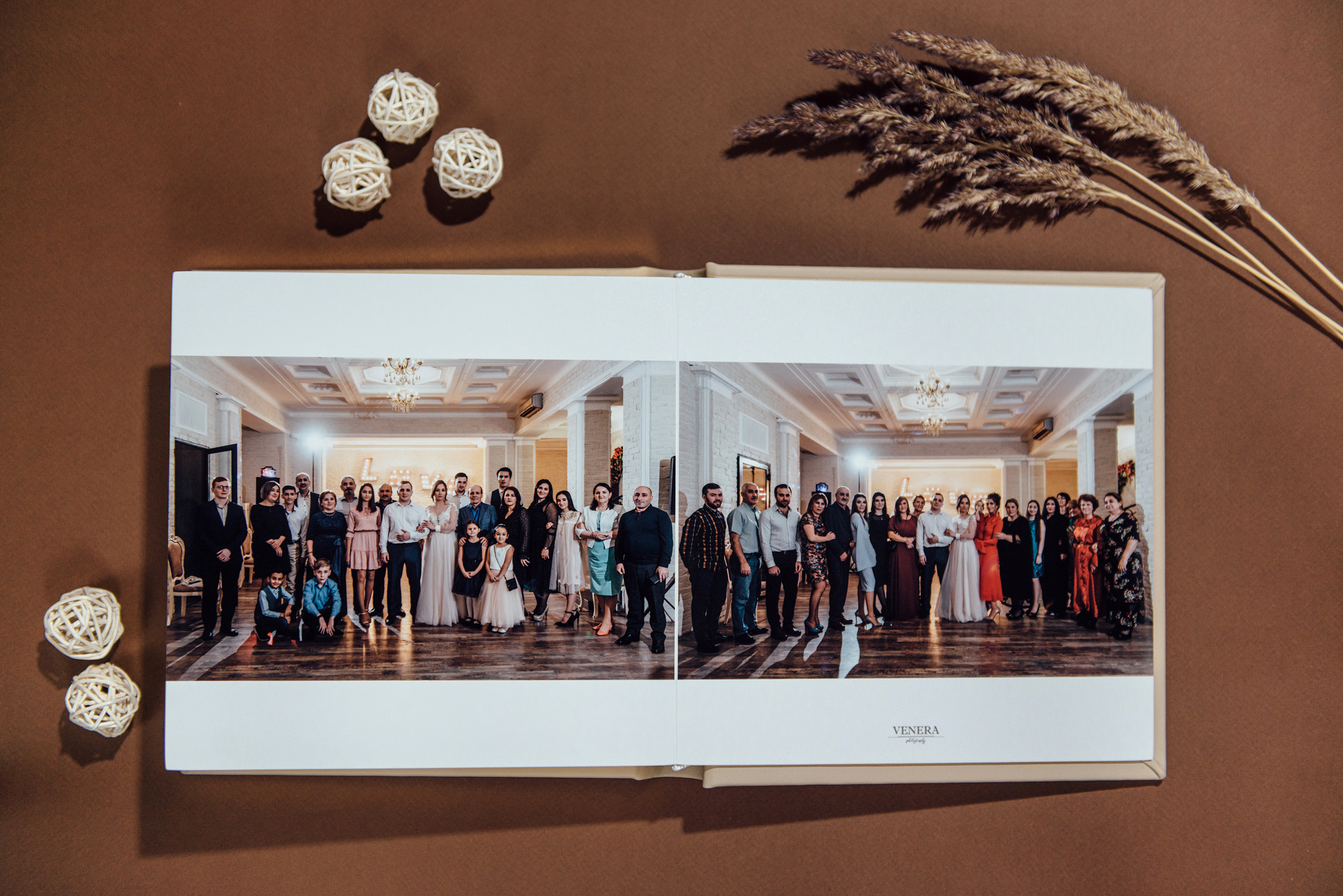 Заказать свадебную книгу в Санкт-Петербурге