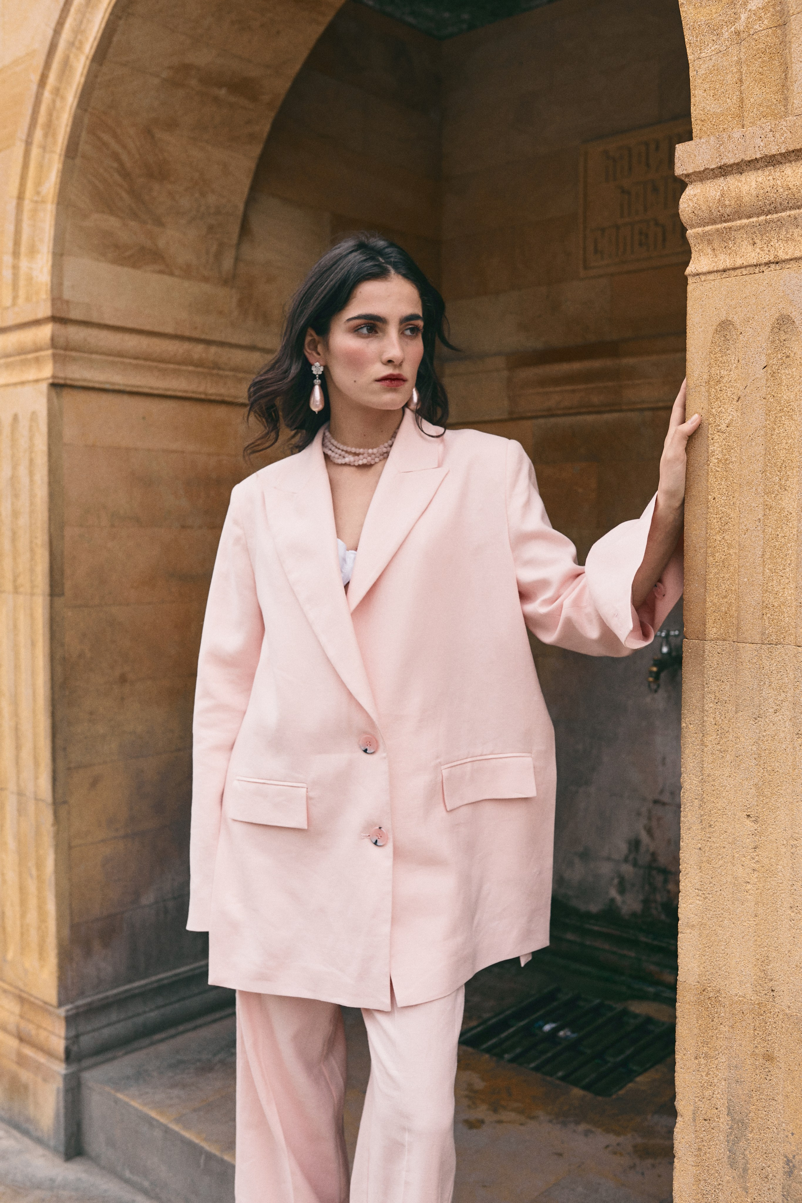 Организация и проведение выездной съемки для бренда под ключ. Фотограф Продюсер в горах КБР / Москва  Нальчик Горы