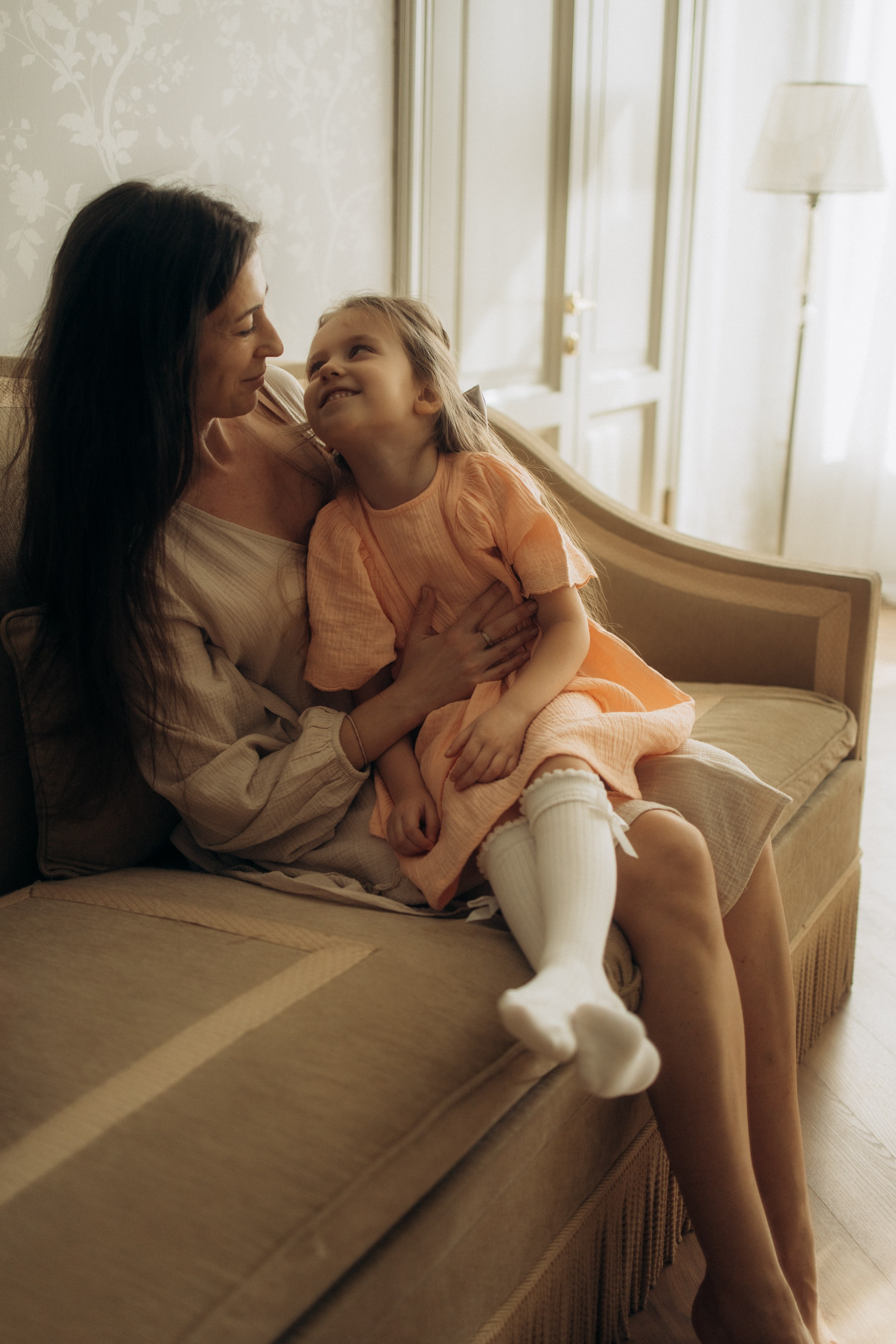 фотосессия новорожденного, фотосессия новорожденных, ньюборн, пушкин, павловск, спб, семейная фотосессия, семейная съёмка, мама и дочка, фотосессия в студии