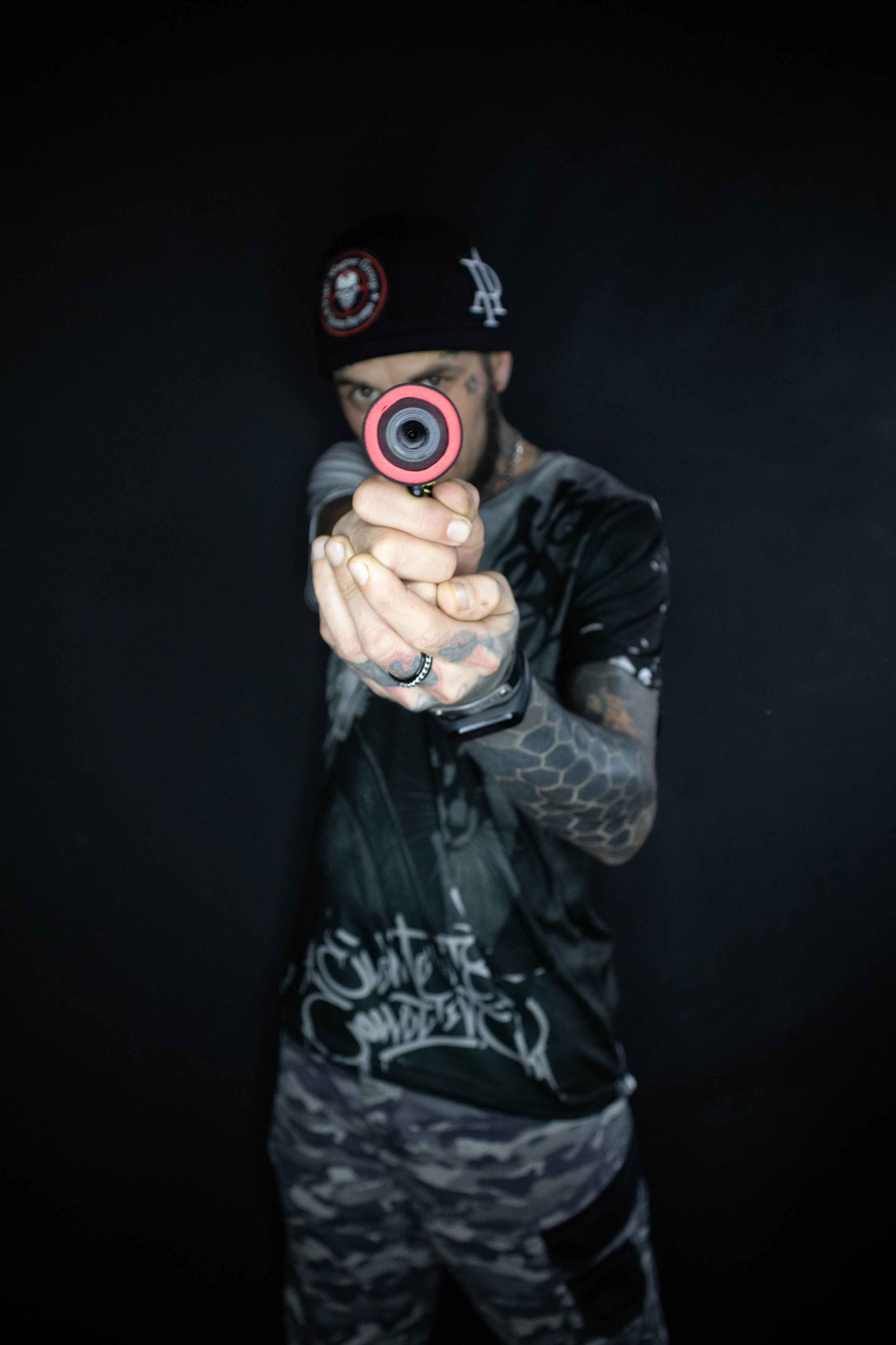 Academy Tattoo. Уличный фотограф Города N