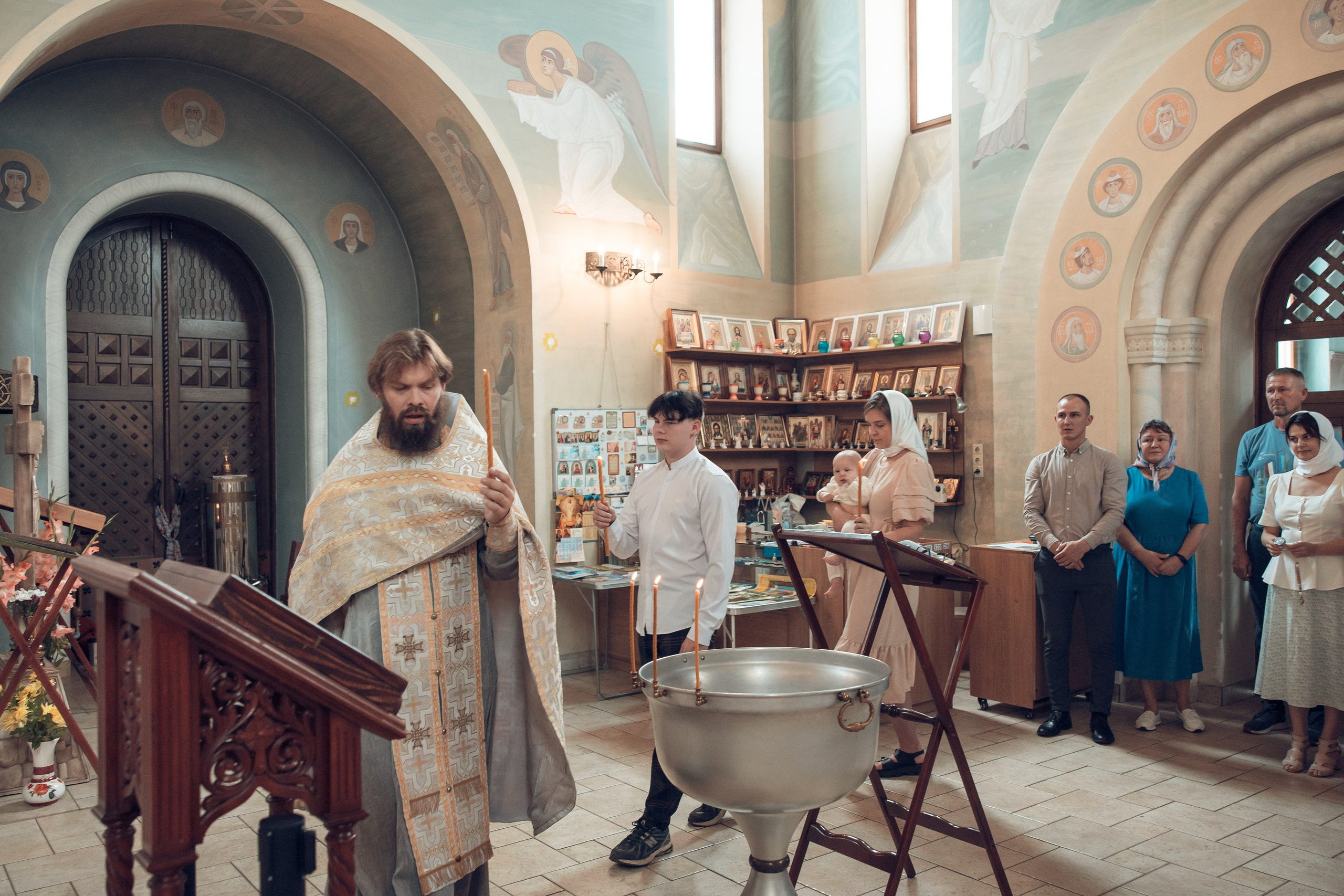 Таинство Крещения Василия. Храм в честь иконы «Всецарица». Семейный фотограф в Рязани и Рязанской области