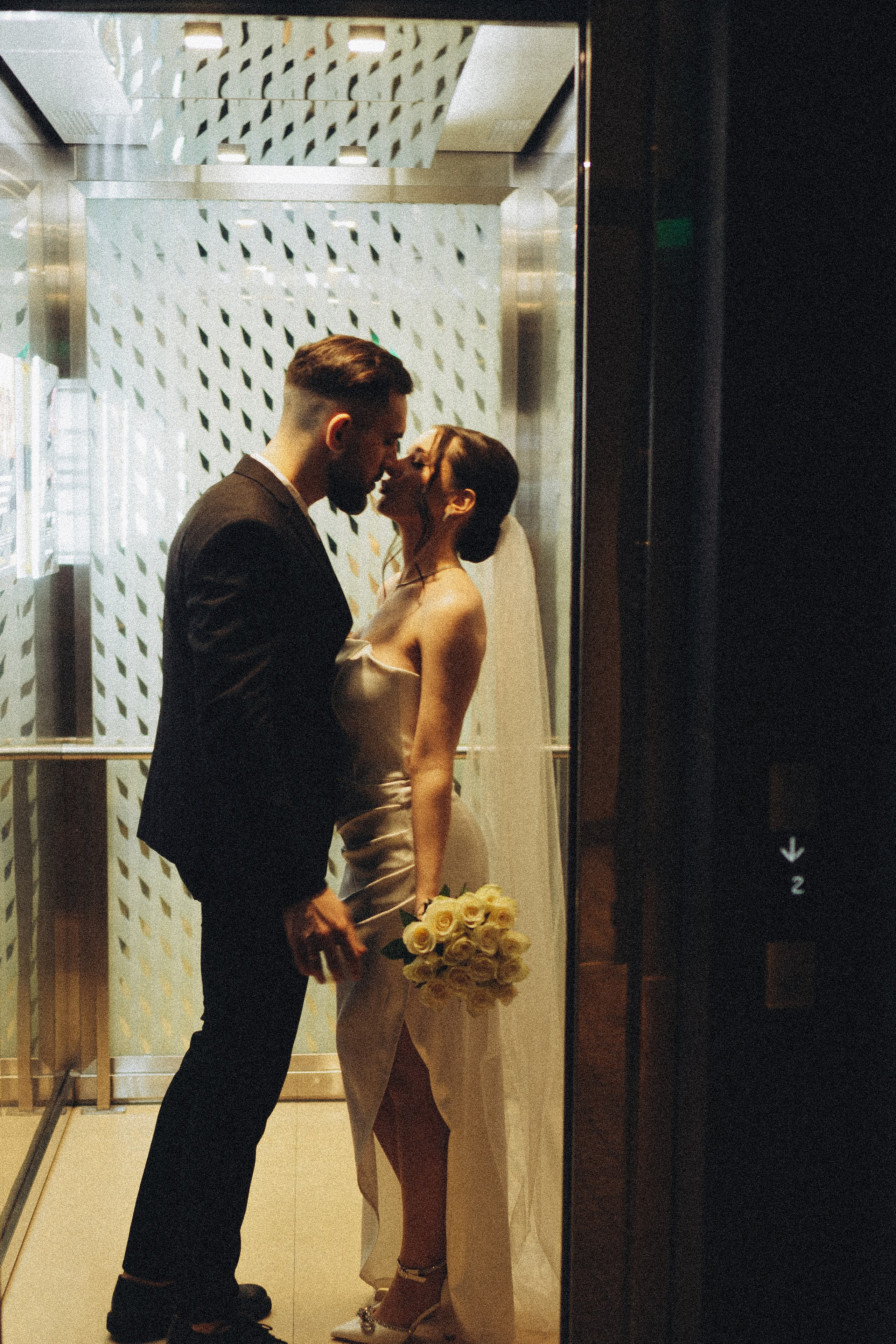 СВАДЕБНАЯ СЬЕМКА СБОРОВ ЖЕНИХА И НЕВЕСТЫ В ОТЕЛЕ И ТАКЖЕ ФОТОСЕССИИЯ В ОТЕЛЕЕ МЕГАПОЛИС БРЯНСК. Профессиональный фотограф, Санкт-Петербург — Виктория Богомолова