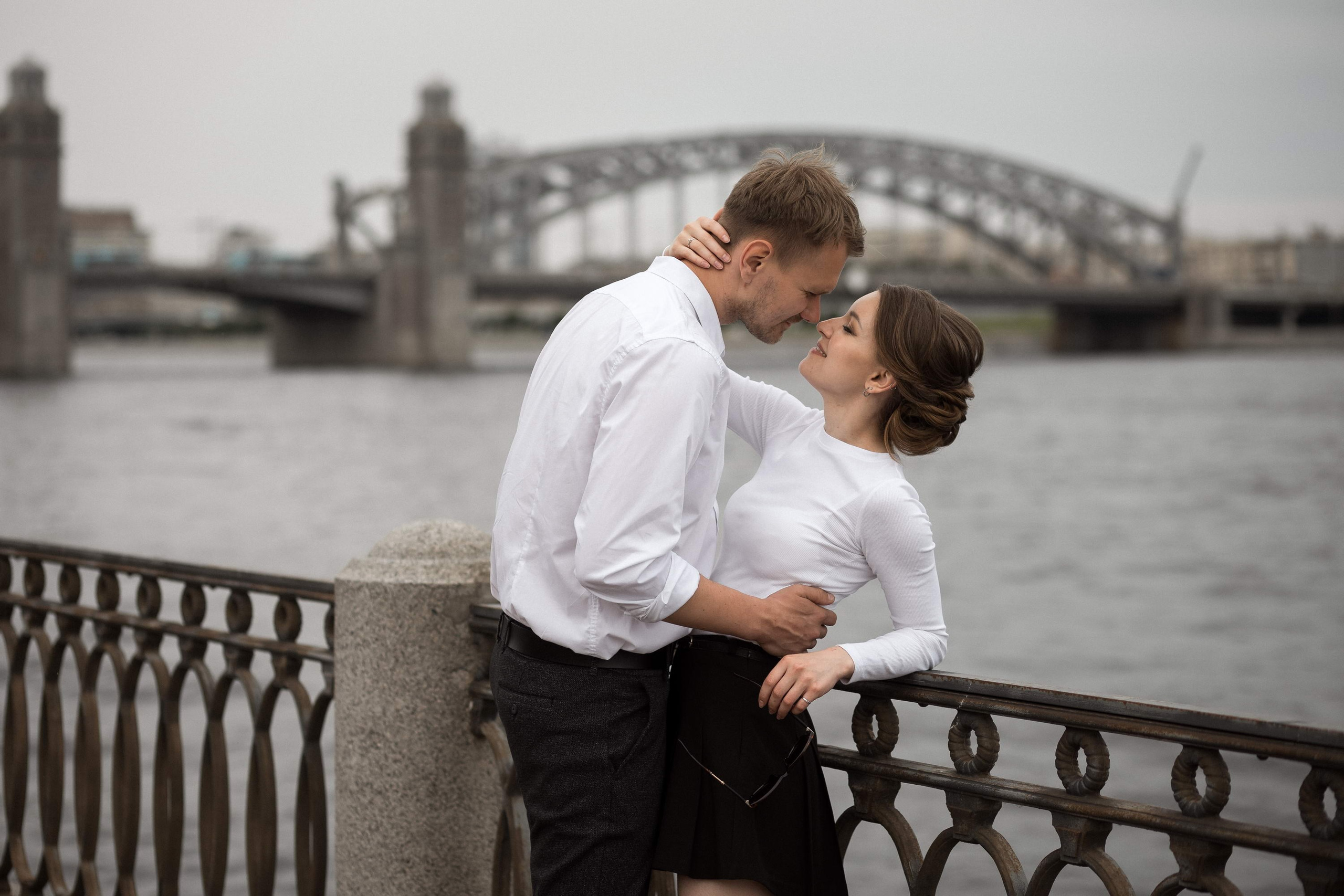 Лавстори в городе. Свадебный фотограф Игорь Брундасов 8PHOTO на свадьбу венчание загс СПб