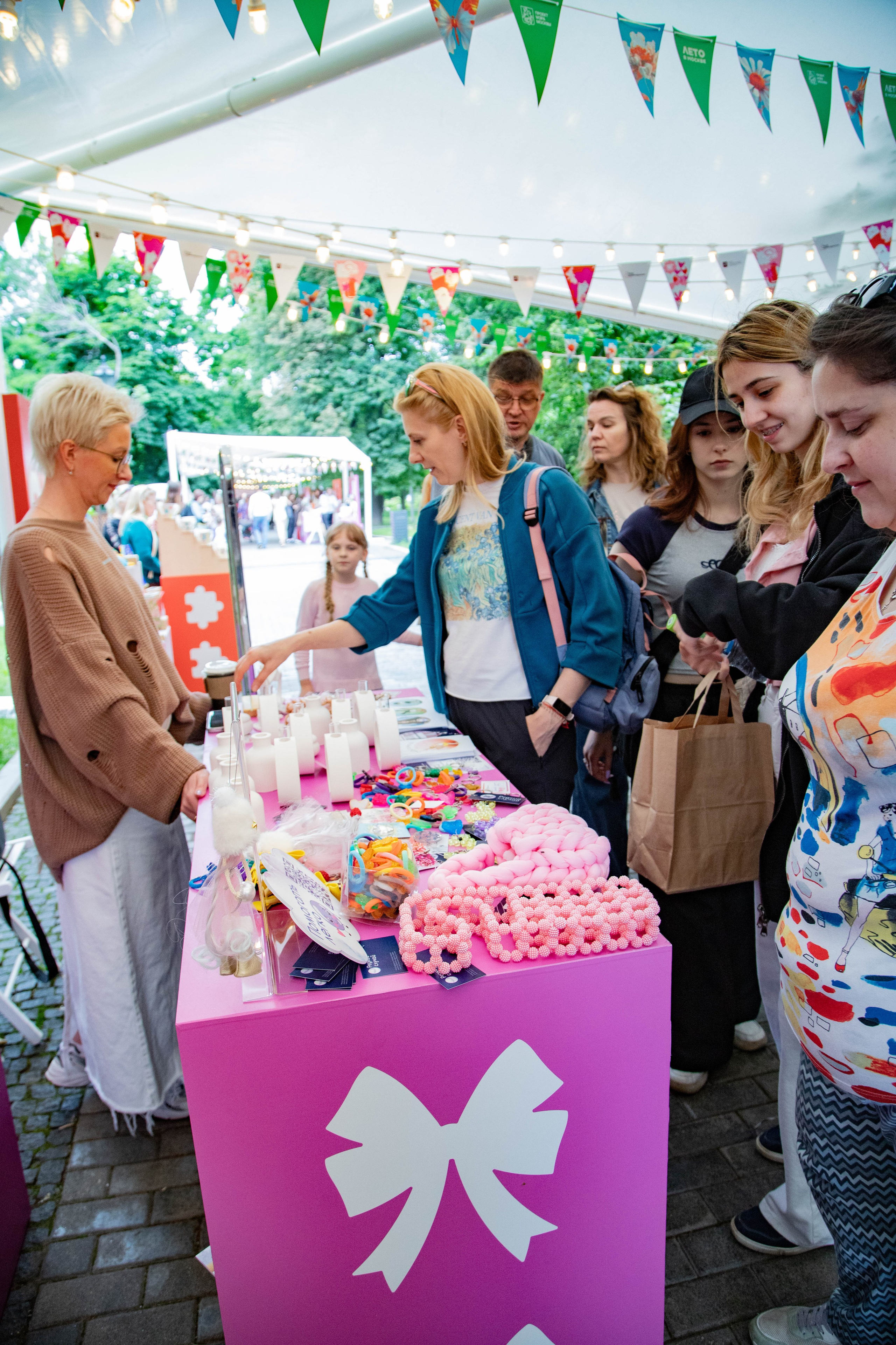 Съемка для благотворительного фонда. Женский фотограф в Москве Рина Леонтьева