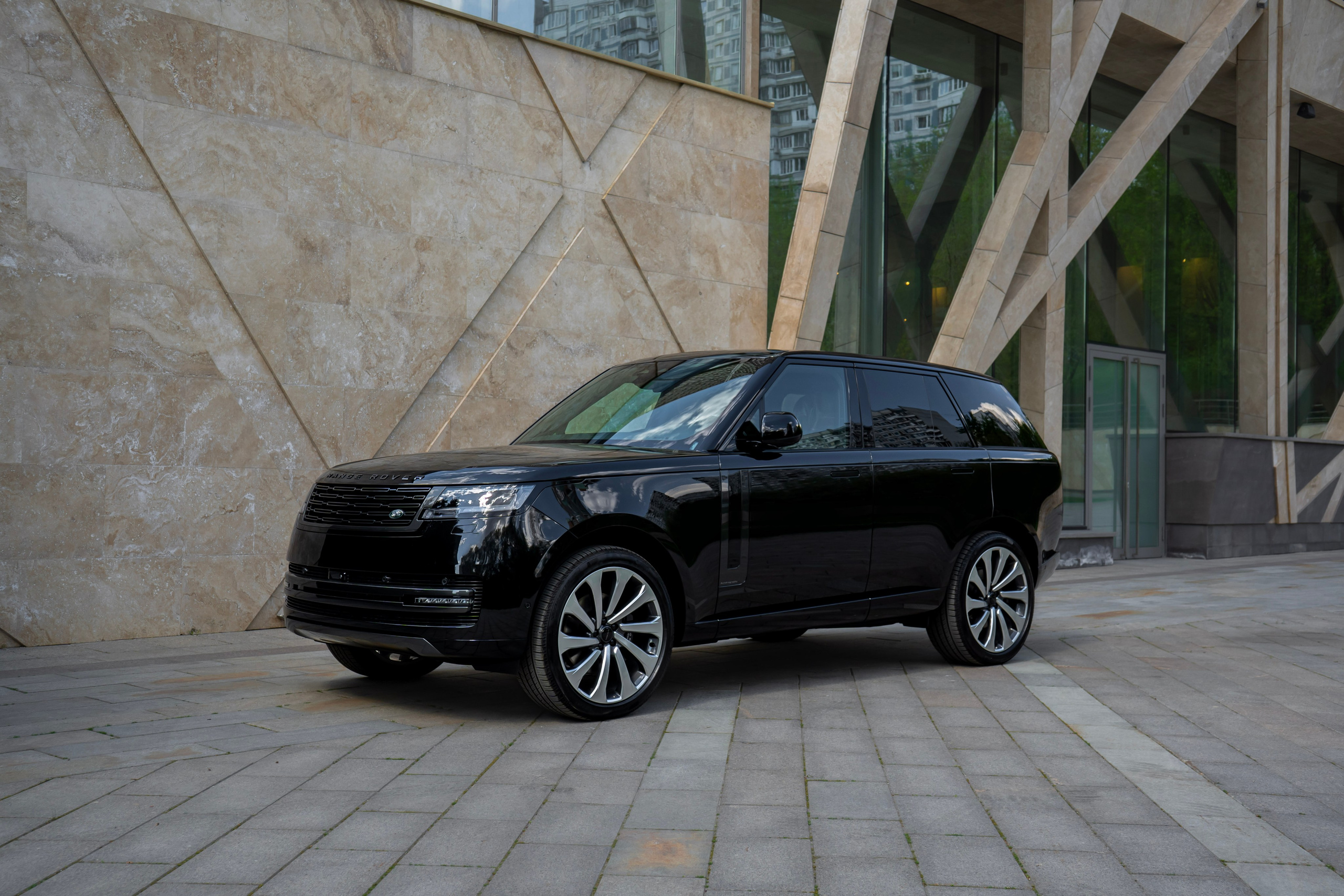 Range Rover P530