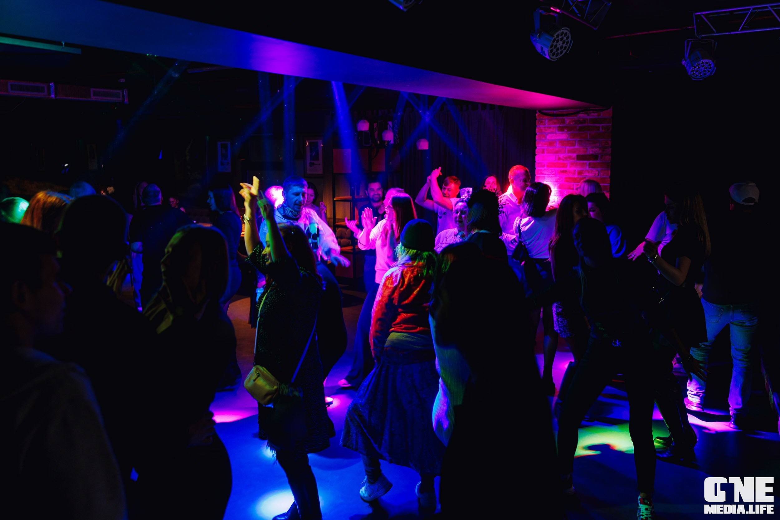 Фоторепортаж из бара Баррэ. One Media Life: фоторепортажи, фотоотчеты с мероприятий и заведений