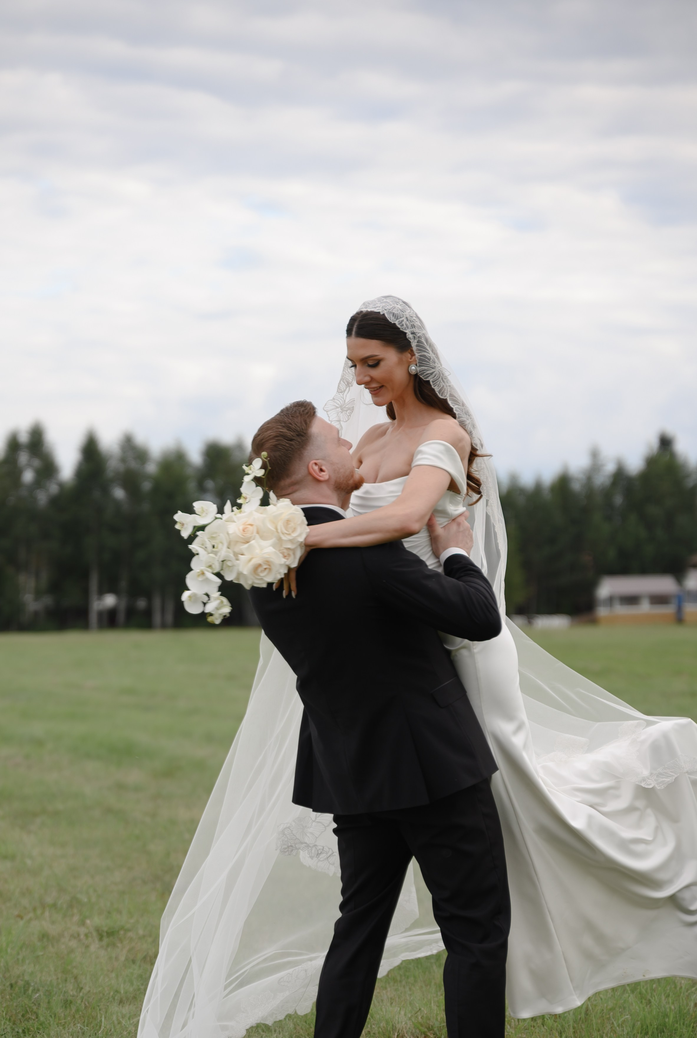 Женя & Марина, Загородная Свадьба на берегу озера. Свадебный фотограф Тюмень Анастасия Битная