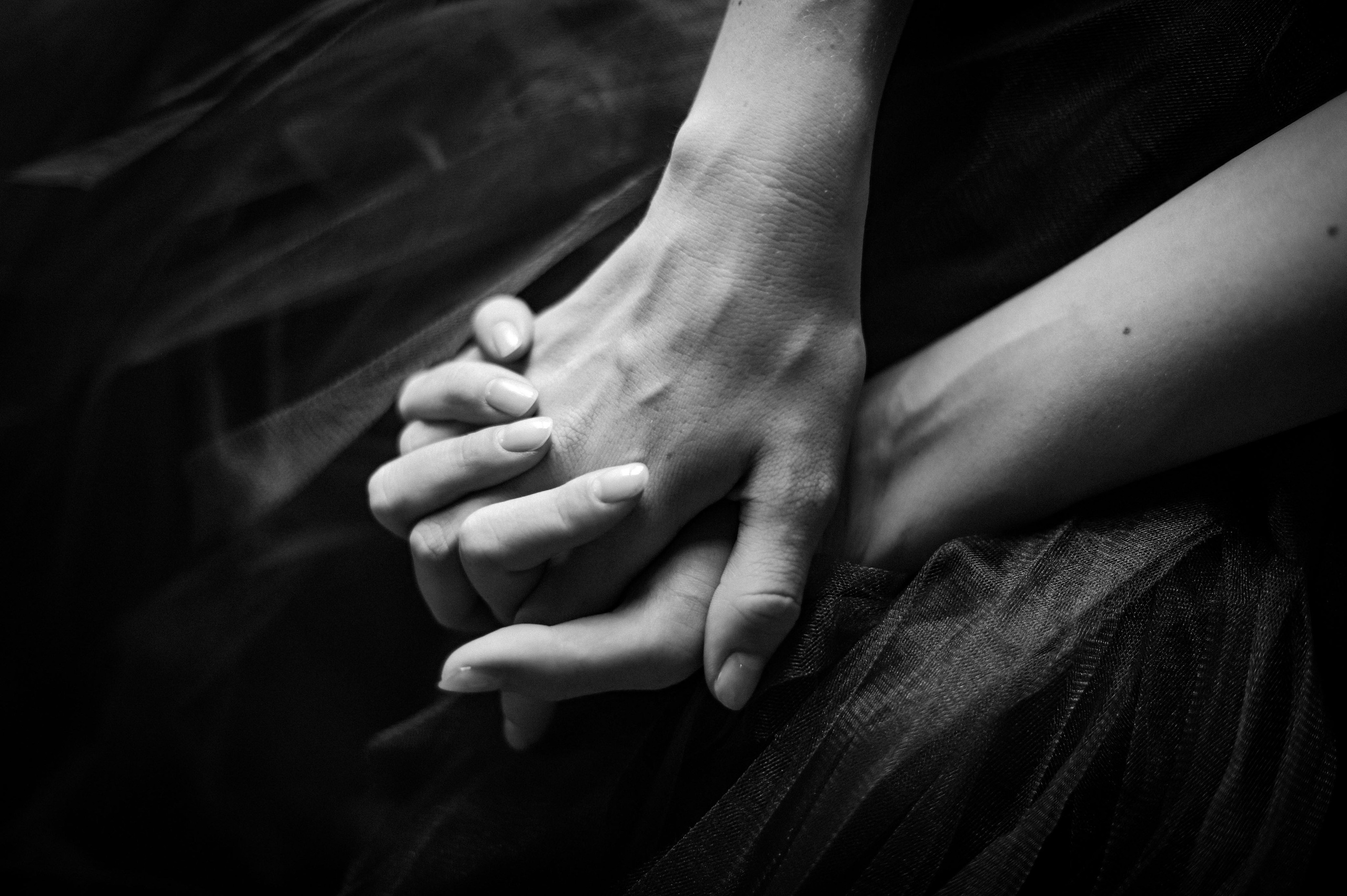 Танец рук Лизы. Портретный и эротический фотограф Ирина Подборская (18+)