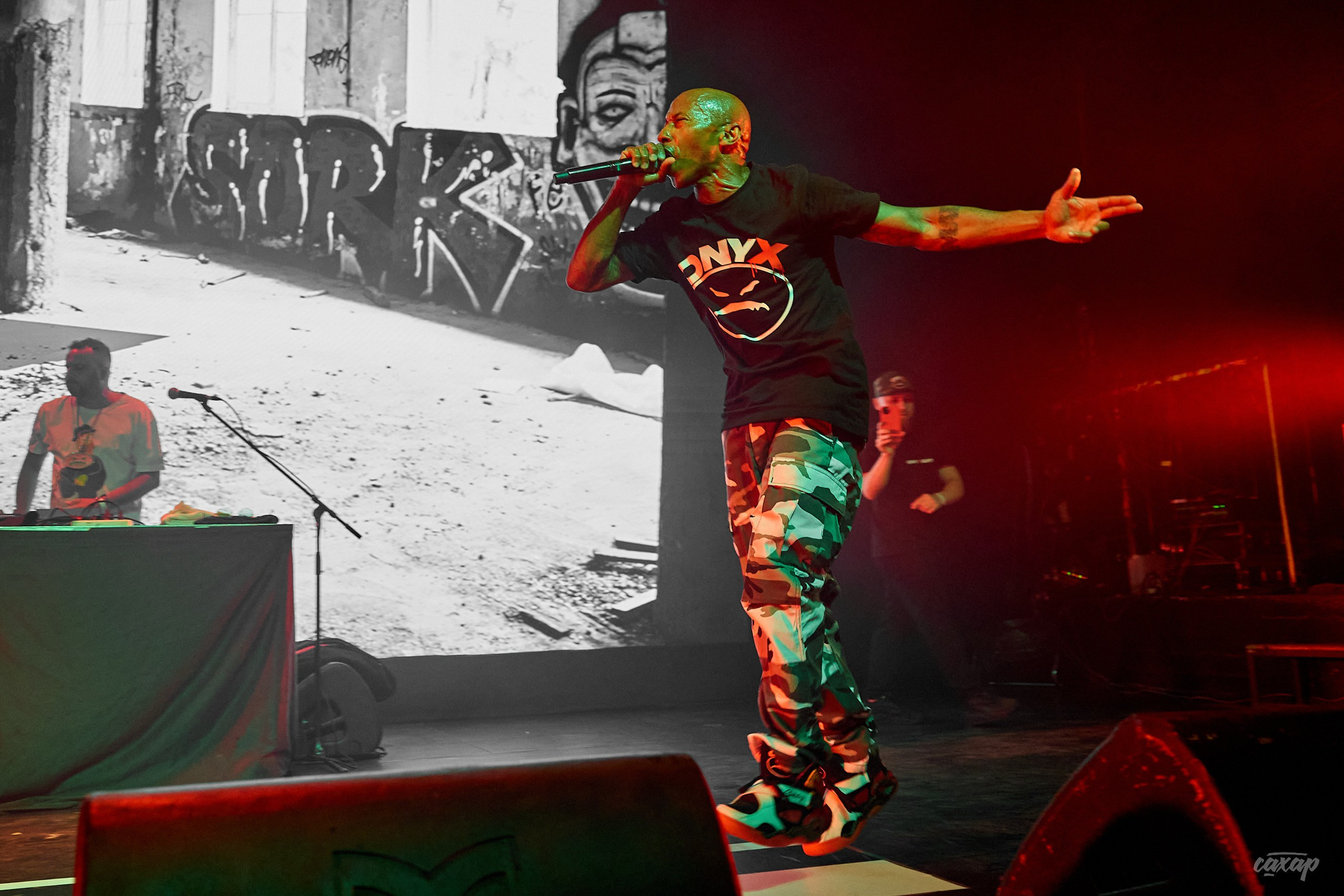 ONYX. Профессиональный фотограф в Екатеринбурге Юра Сахар