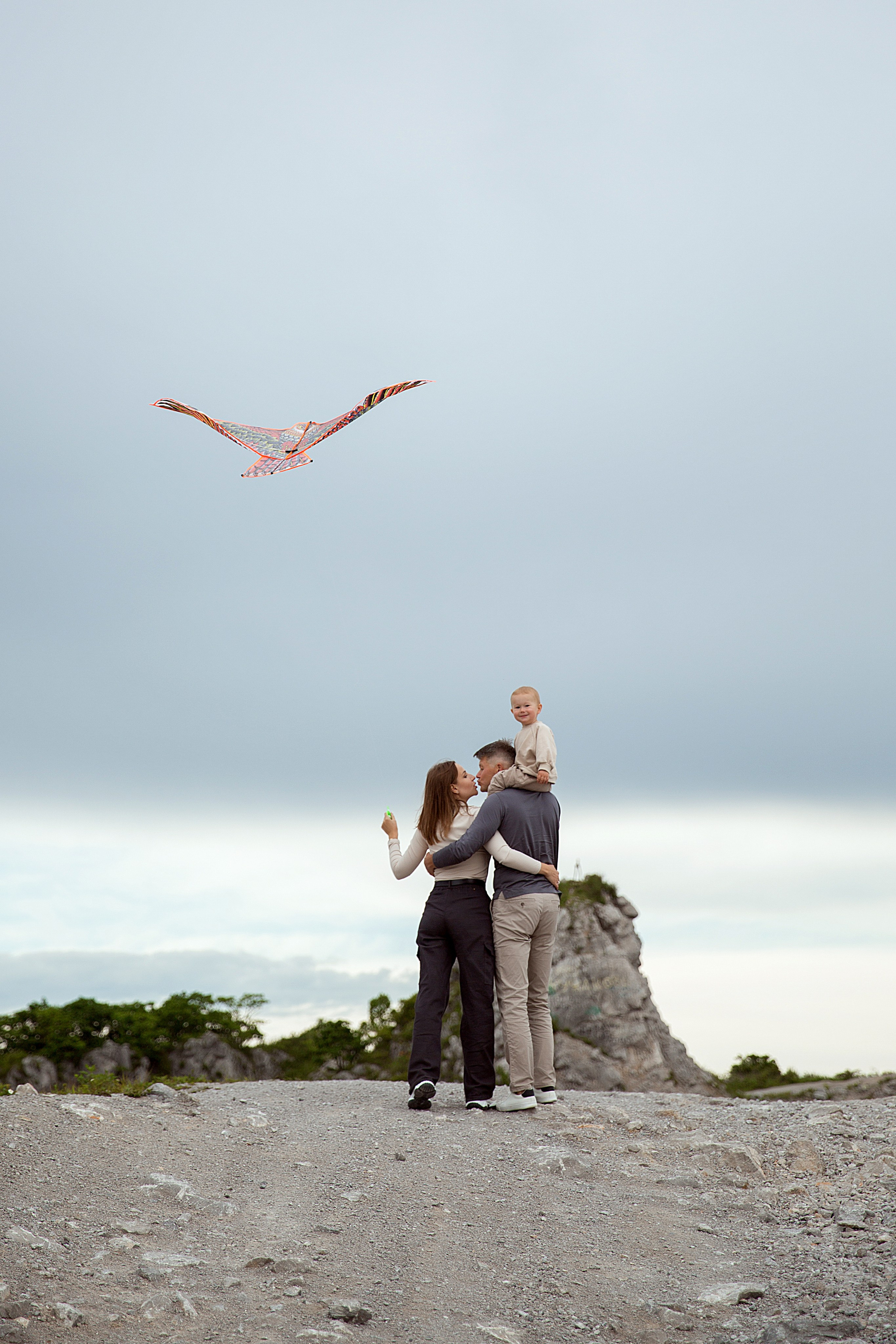 Прогулка с воздушным змеем. Людмила Далидович топовый семейный фотограф Находка/Владивосток
