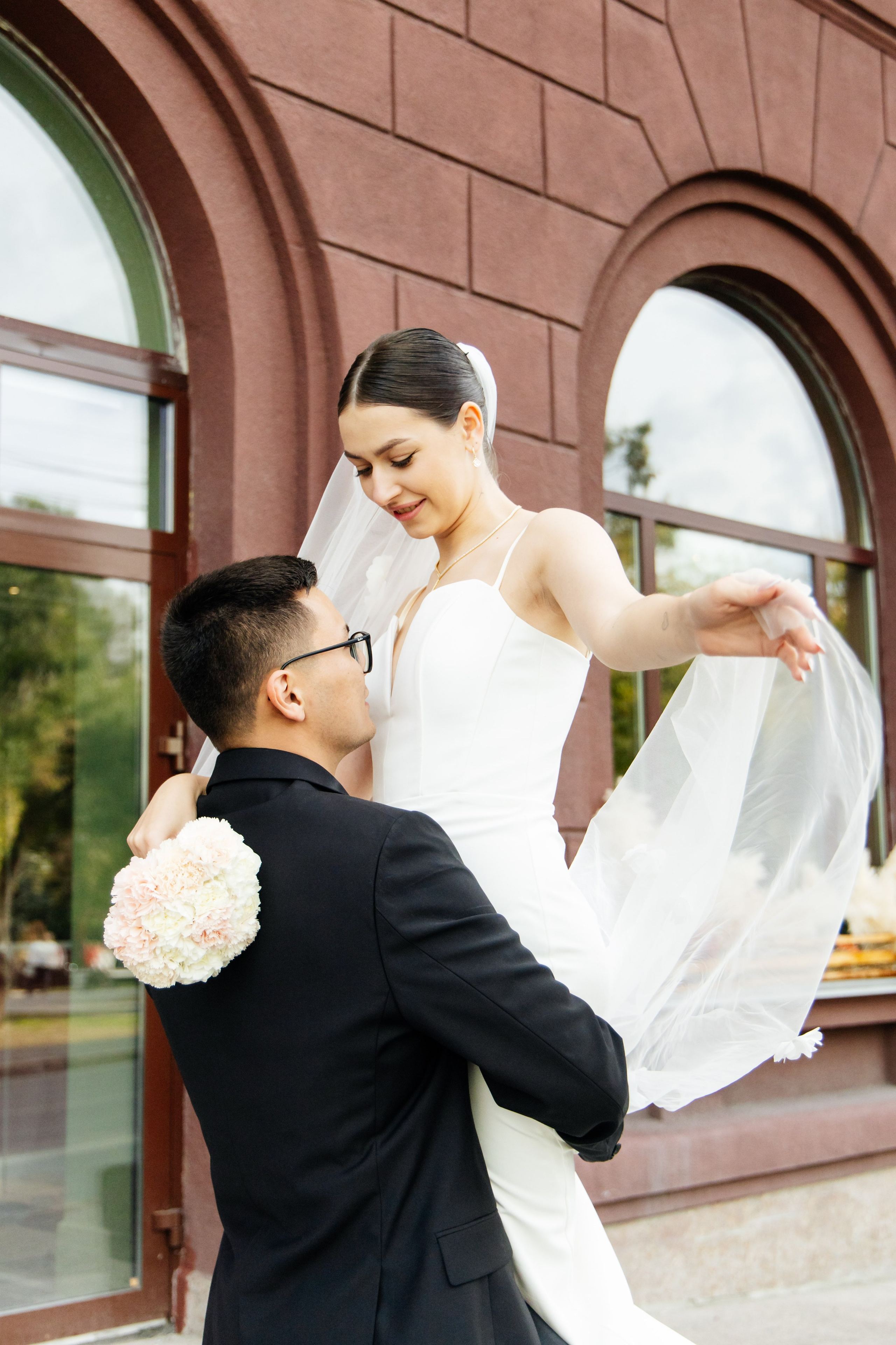 Алена и Руслан. Видеограф и Фотограф в Челябинске Ксения и Владимир Рюмины