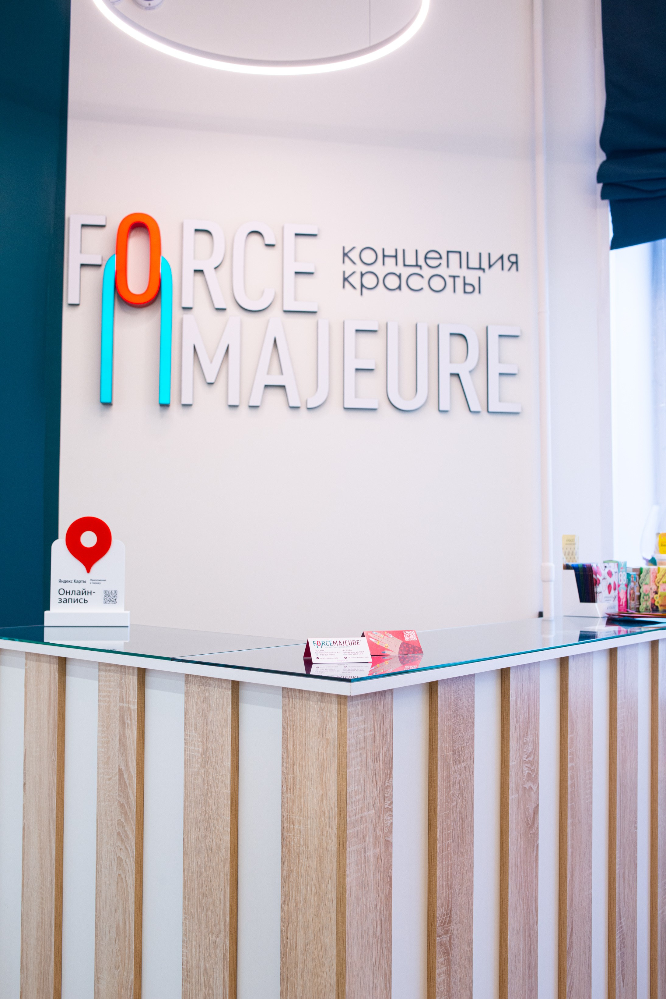 Интерьерная фотосъёмка салонов красоты Force Majeure. Репортажный и персональный фотограф в Москве