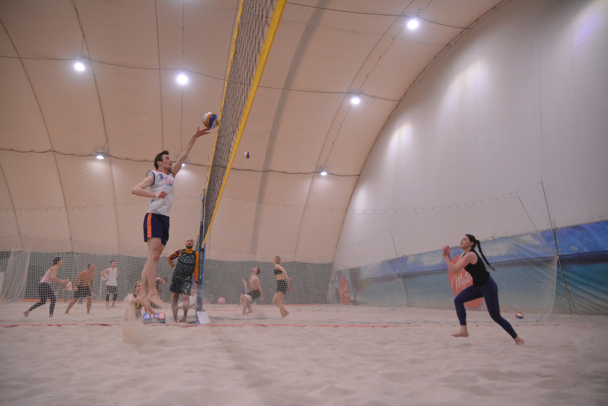 Благотворительный турнир по пляжному волейболу. F/8 and be there — оказаться в нужном месте и поймать момент